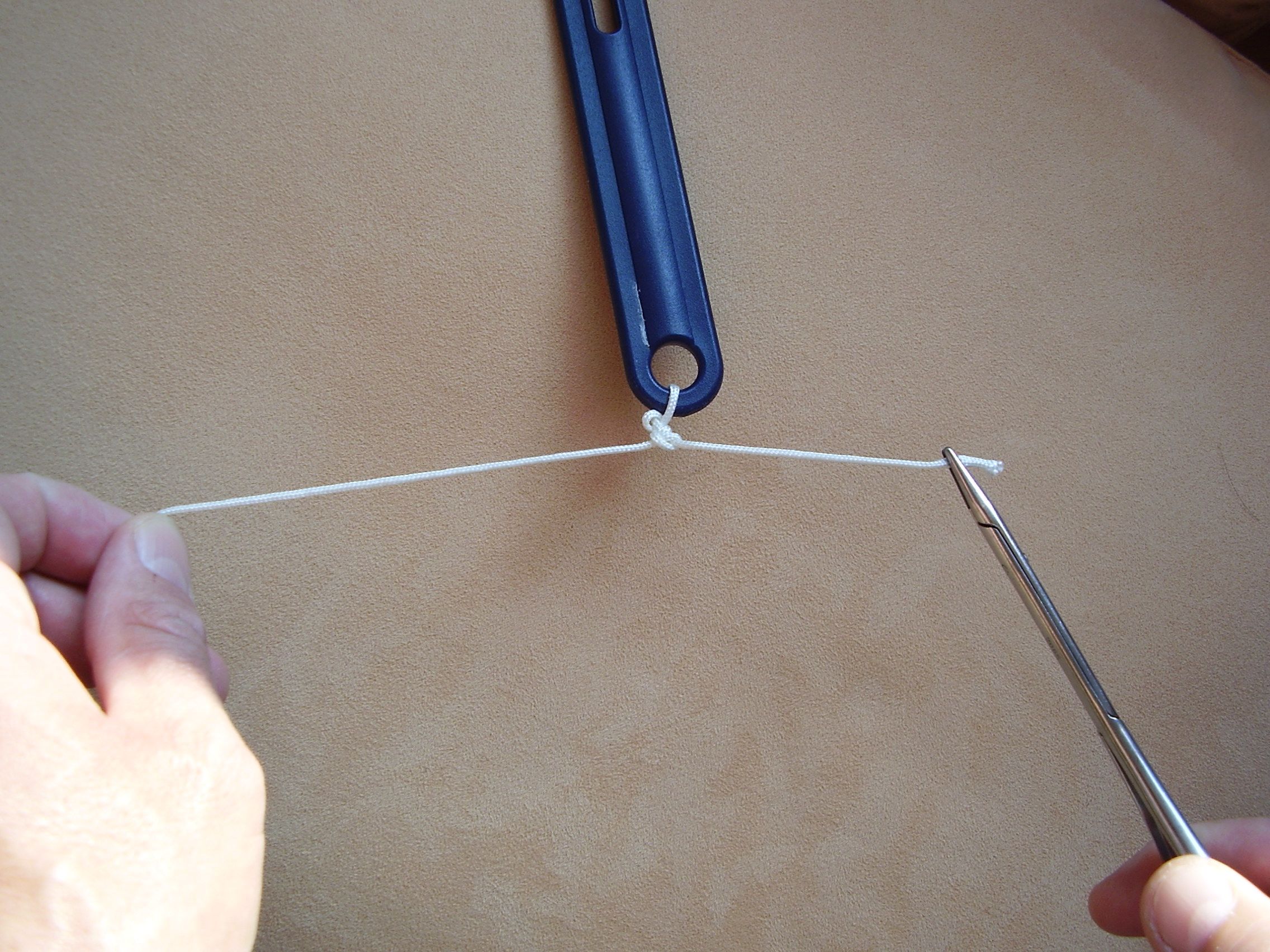 Chirurgischer Knoten a 43