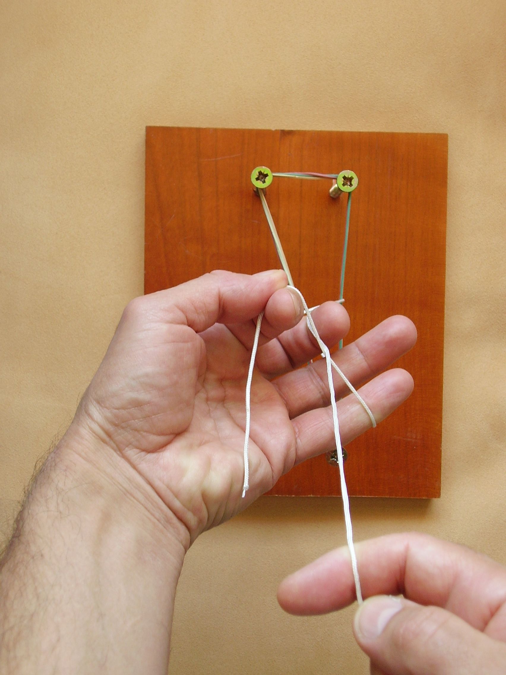 Chirurgischer Knoten d 15