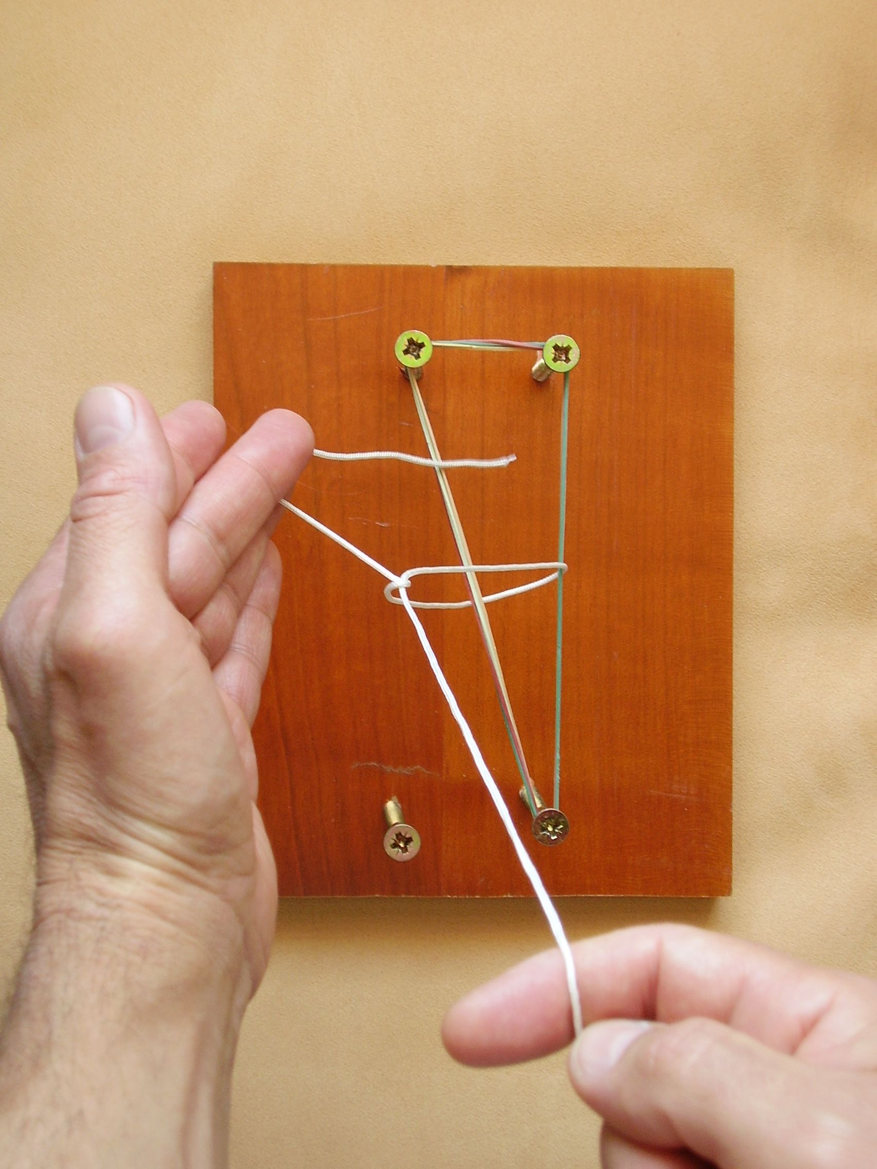 Chirurgischer Knoten d 19