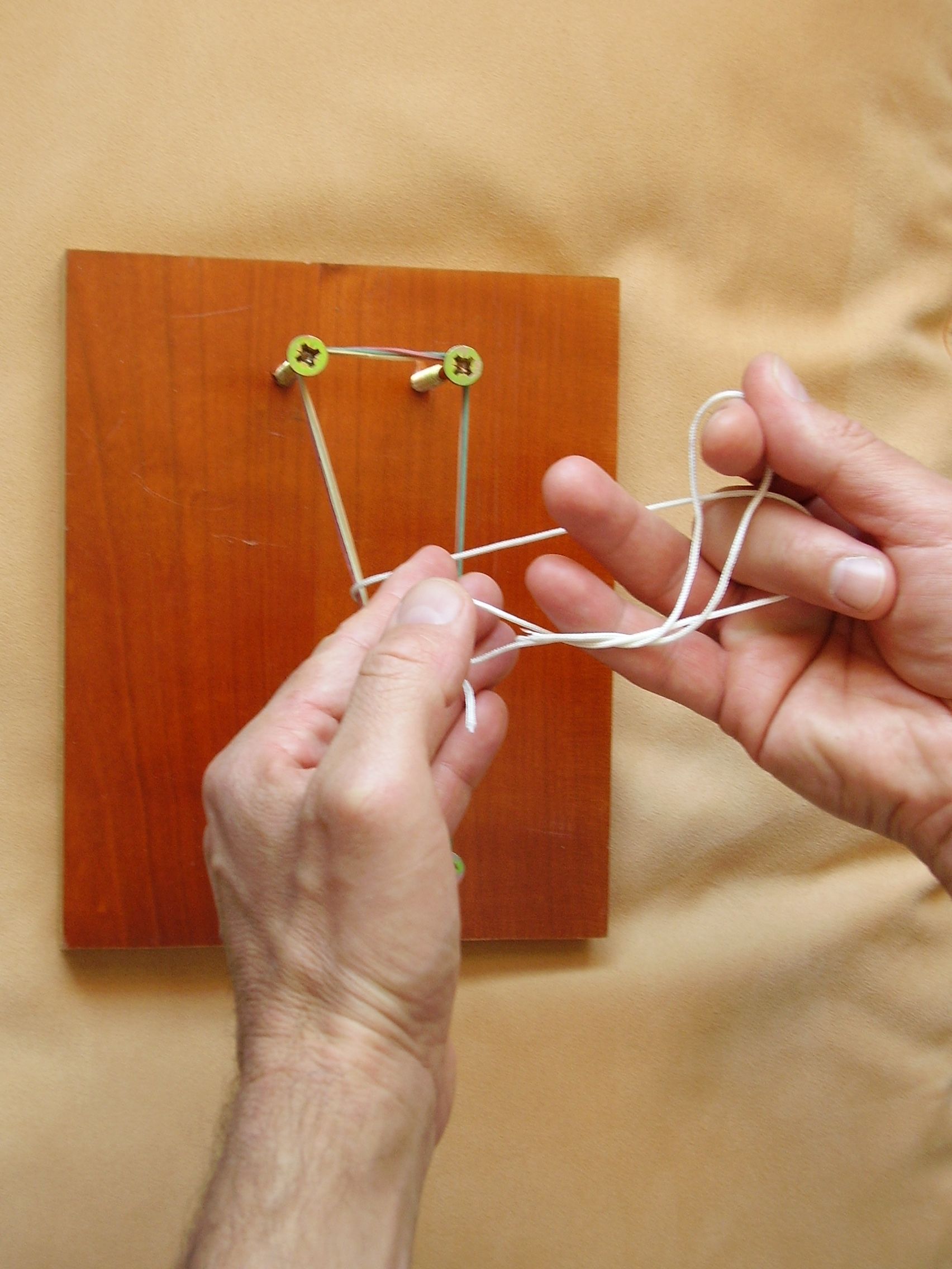 Chirurgischer Knoten d 25
