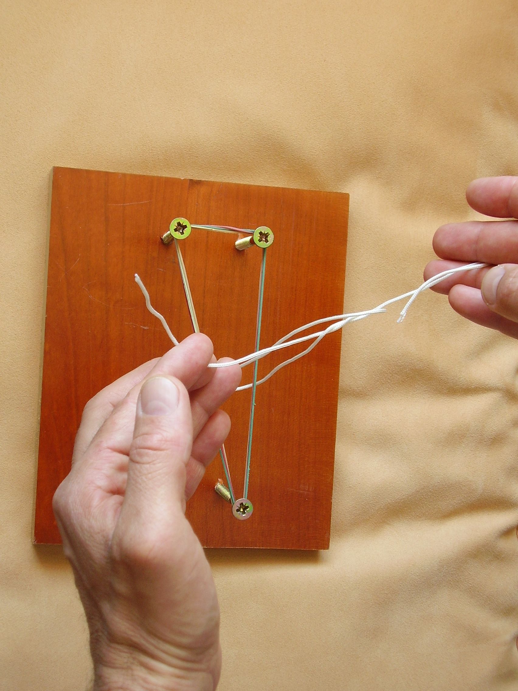 Chirurgischer Knoten d 27