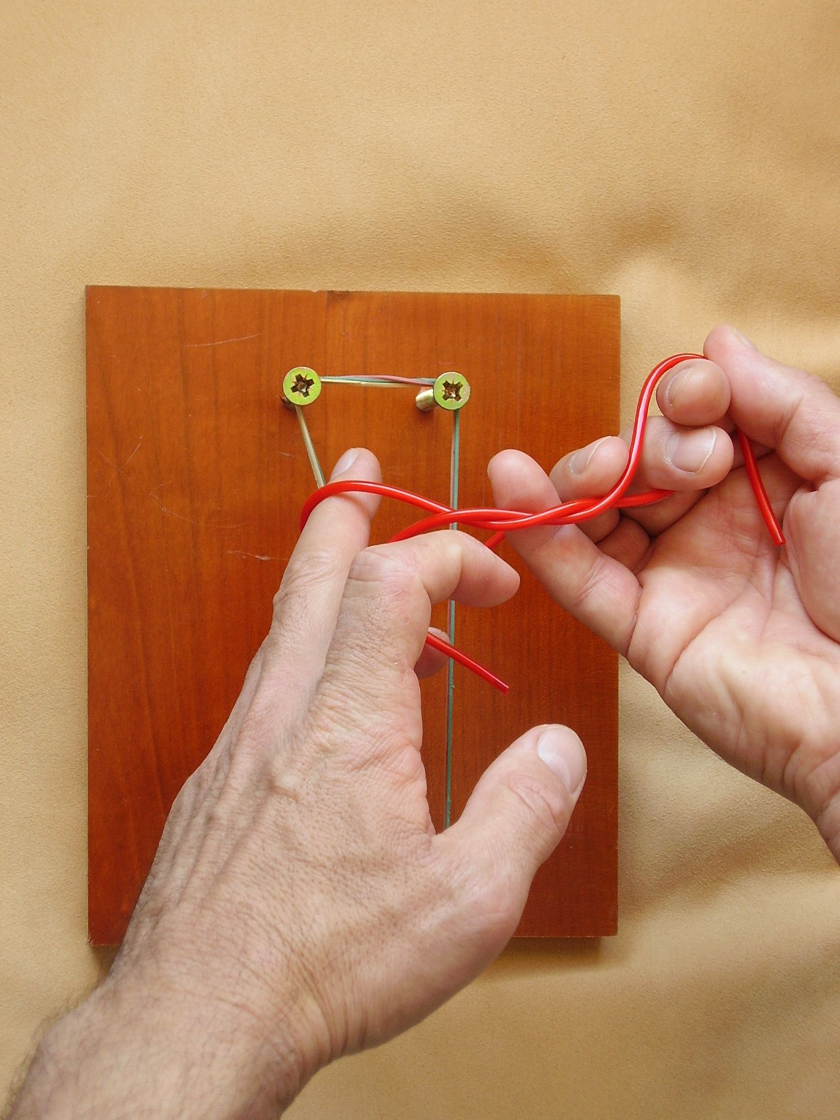 Chirurgischer Knoten d 37