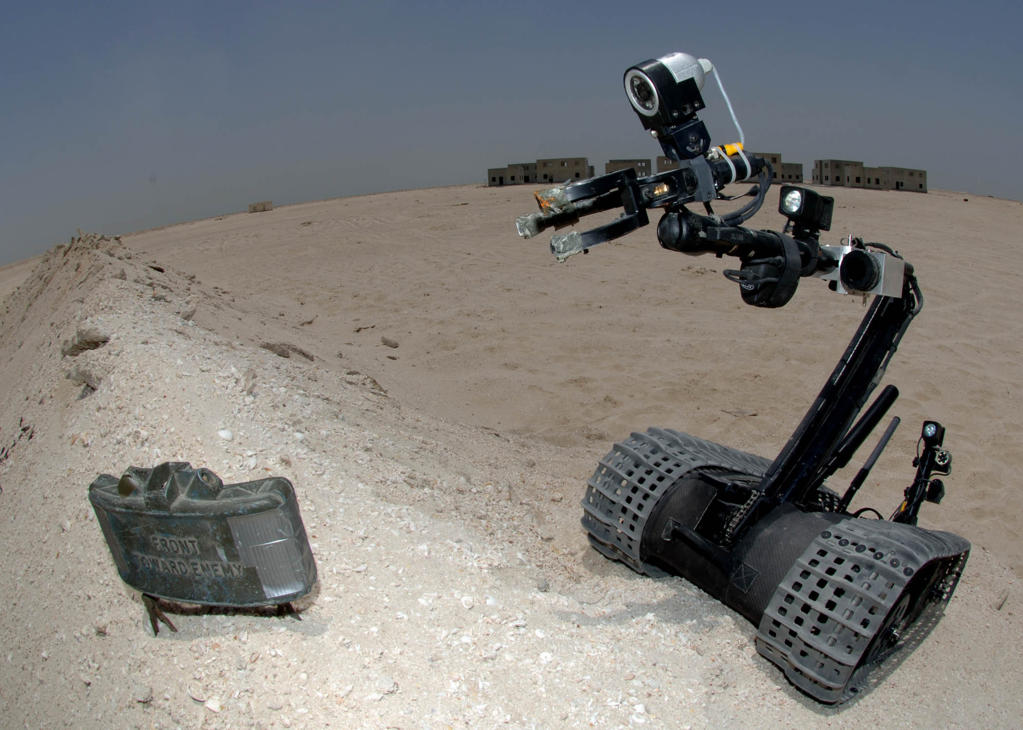 Defense.gov News Photo 050414-N-5526M-012