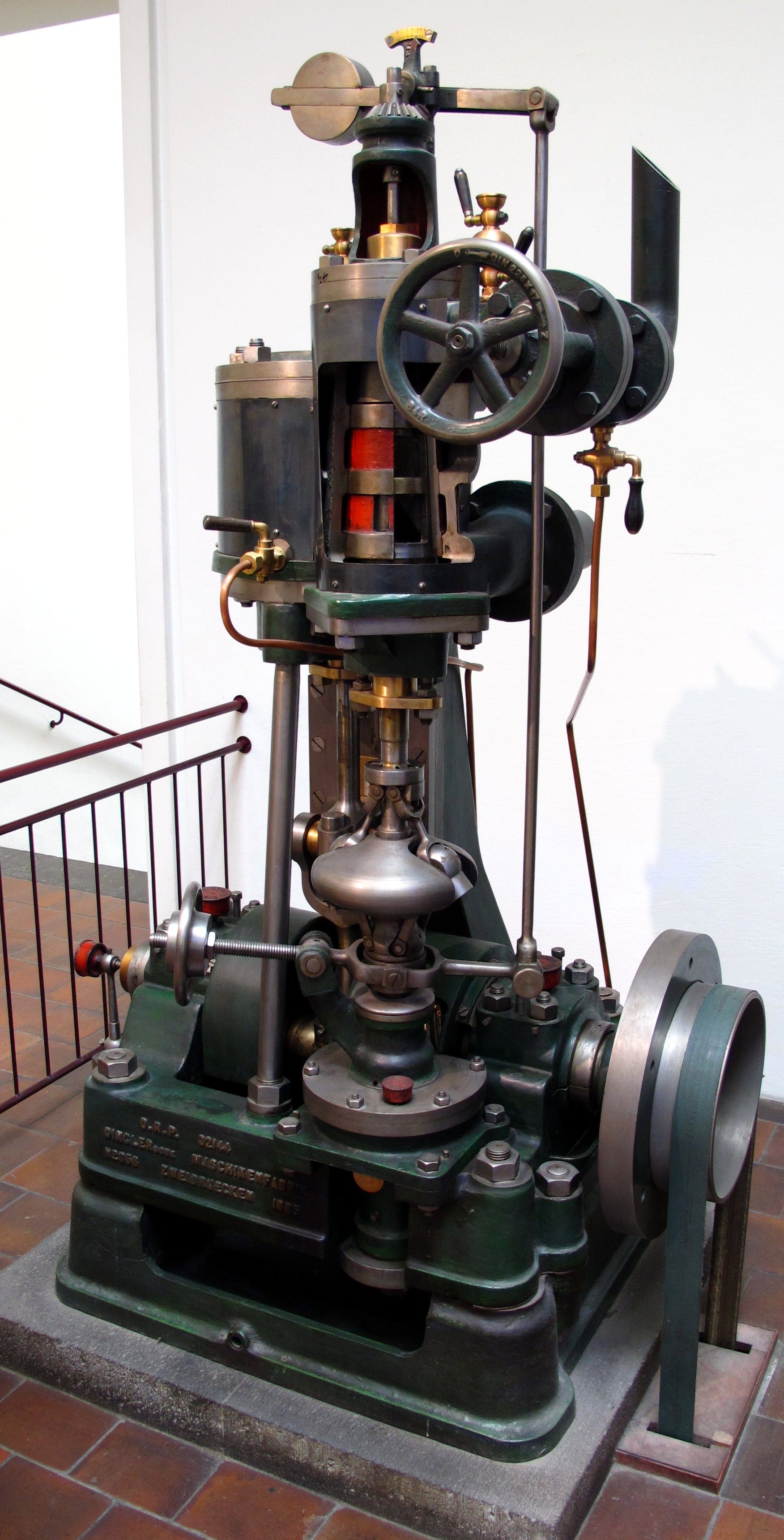 DMM 52216 Schnelllaufende Dampfmaschine mit Hahnsteuerung