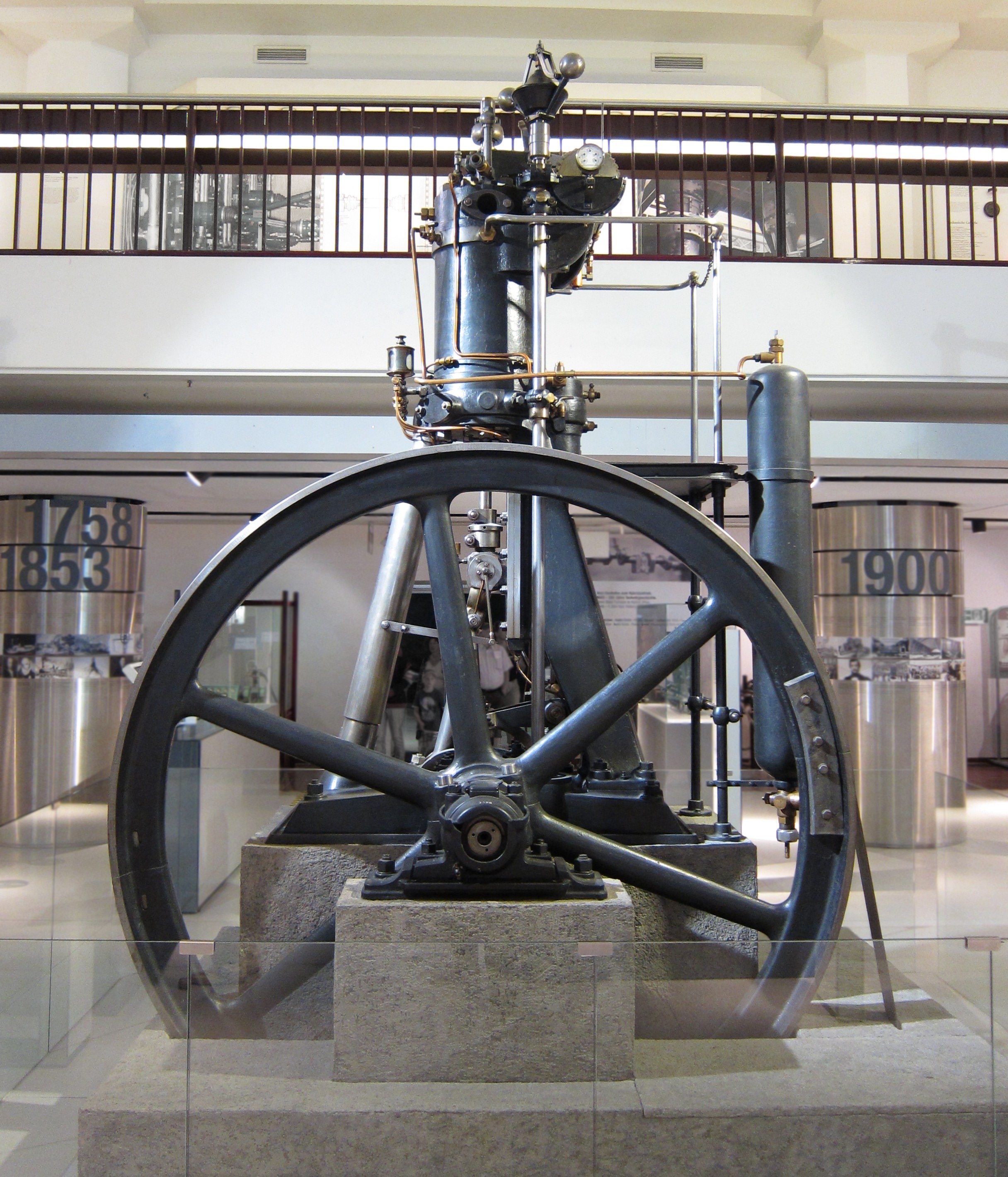 Historical Diesel engine in Deutsches Museum