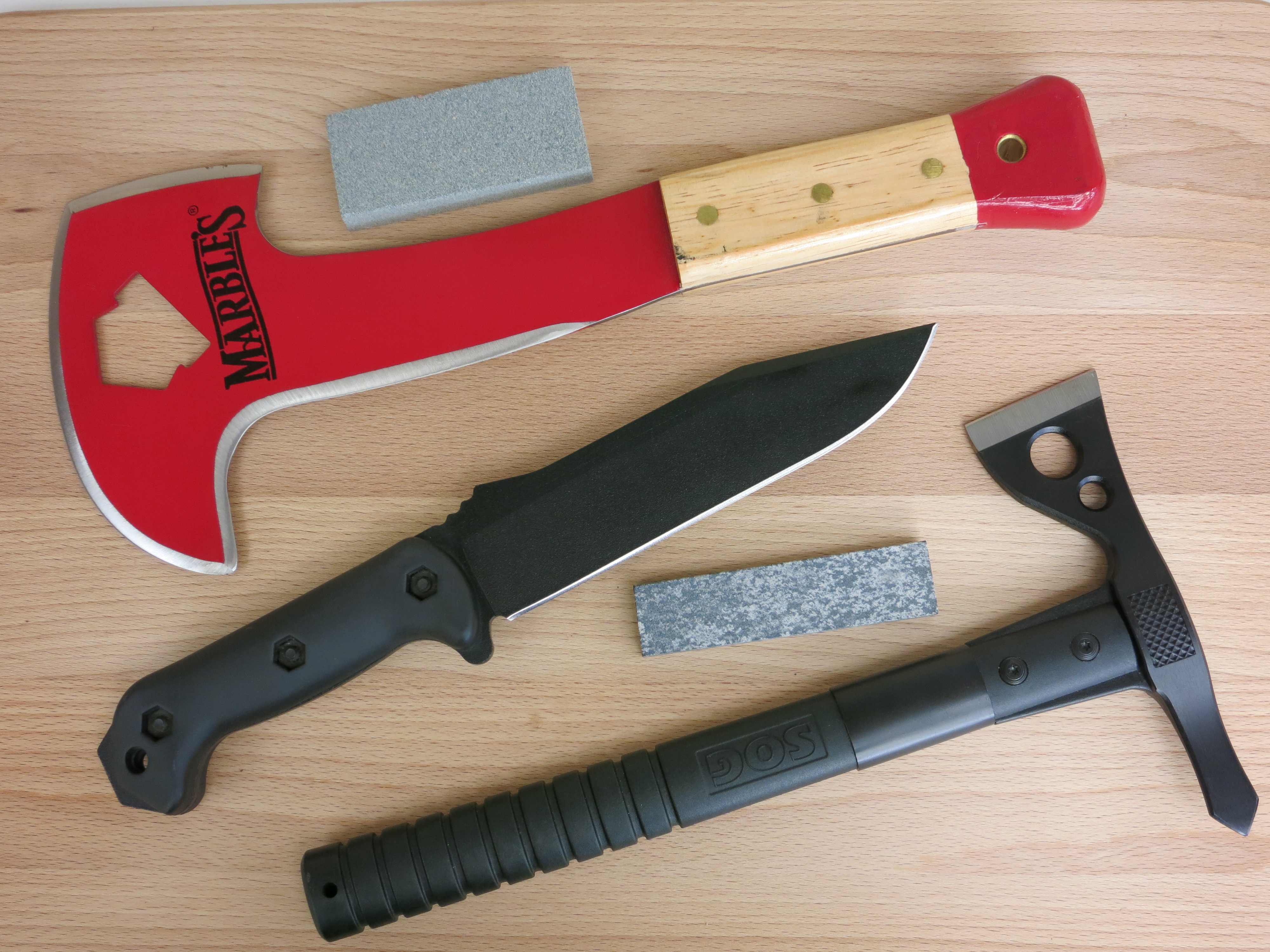 Knife and Hatchets (32778747541)