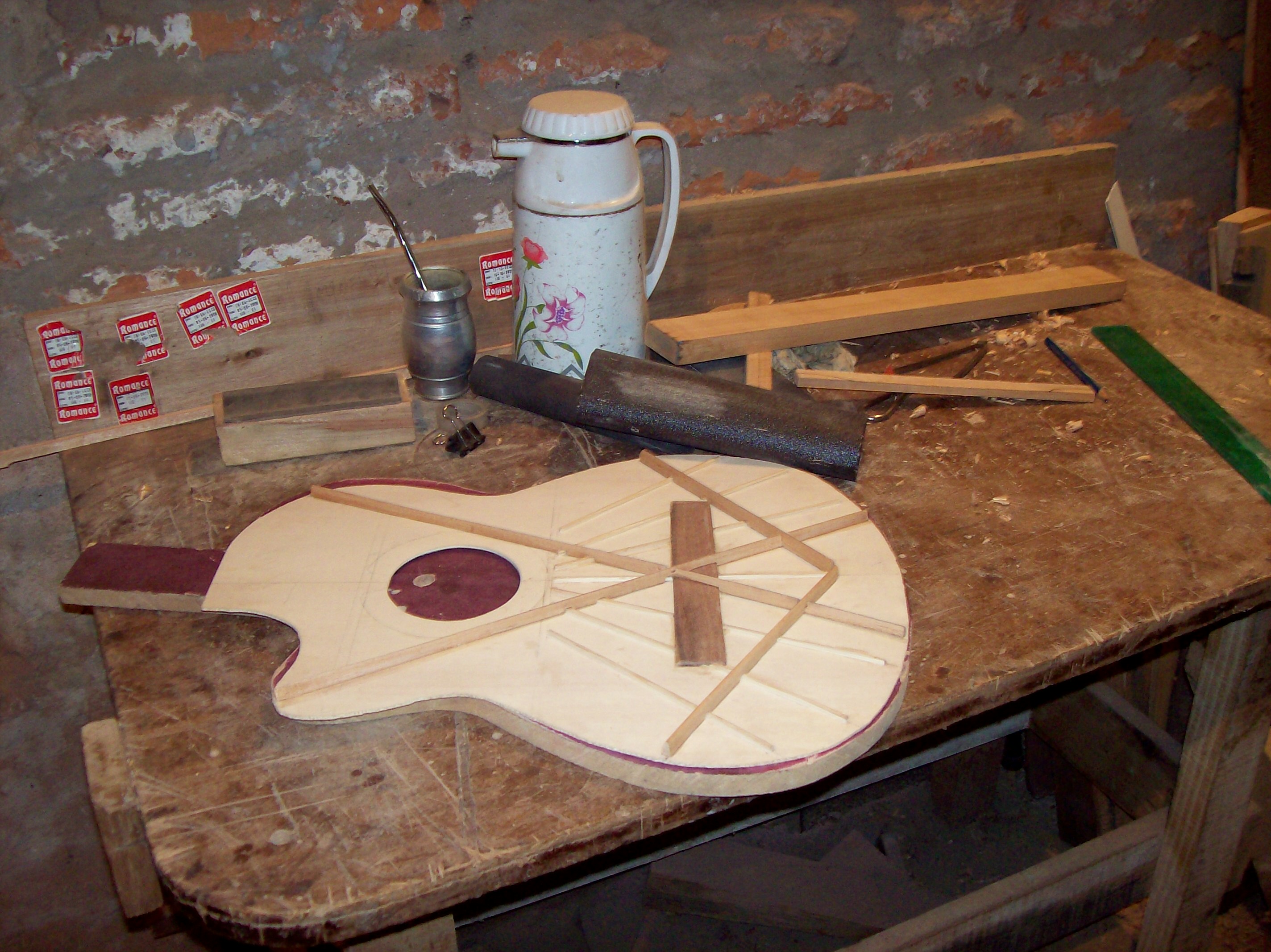 Manzana de las Luces taller de un luthier