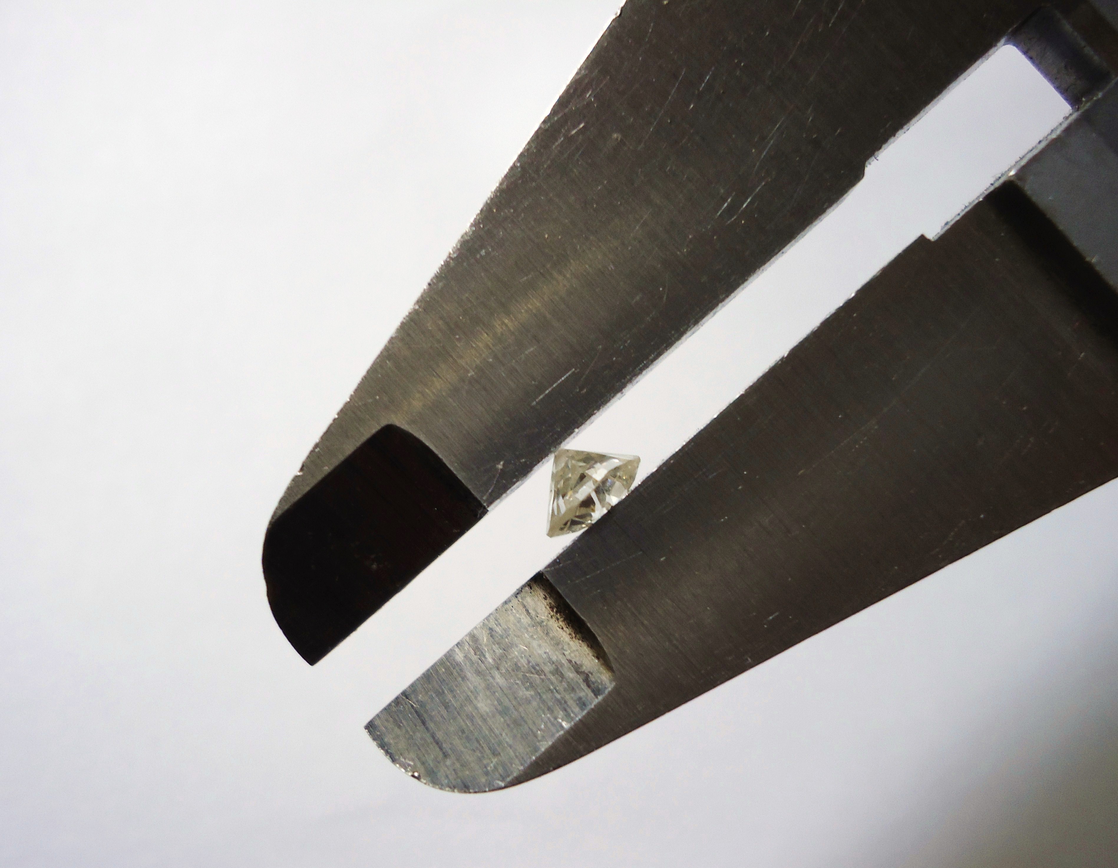 Measuring a diamond (1)