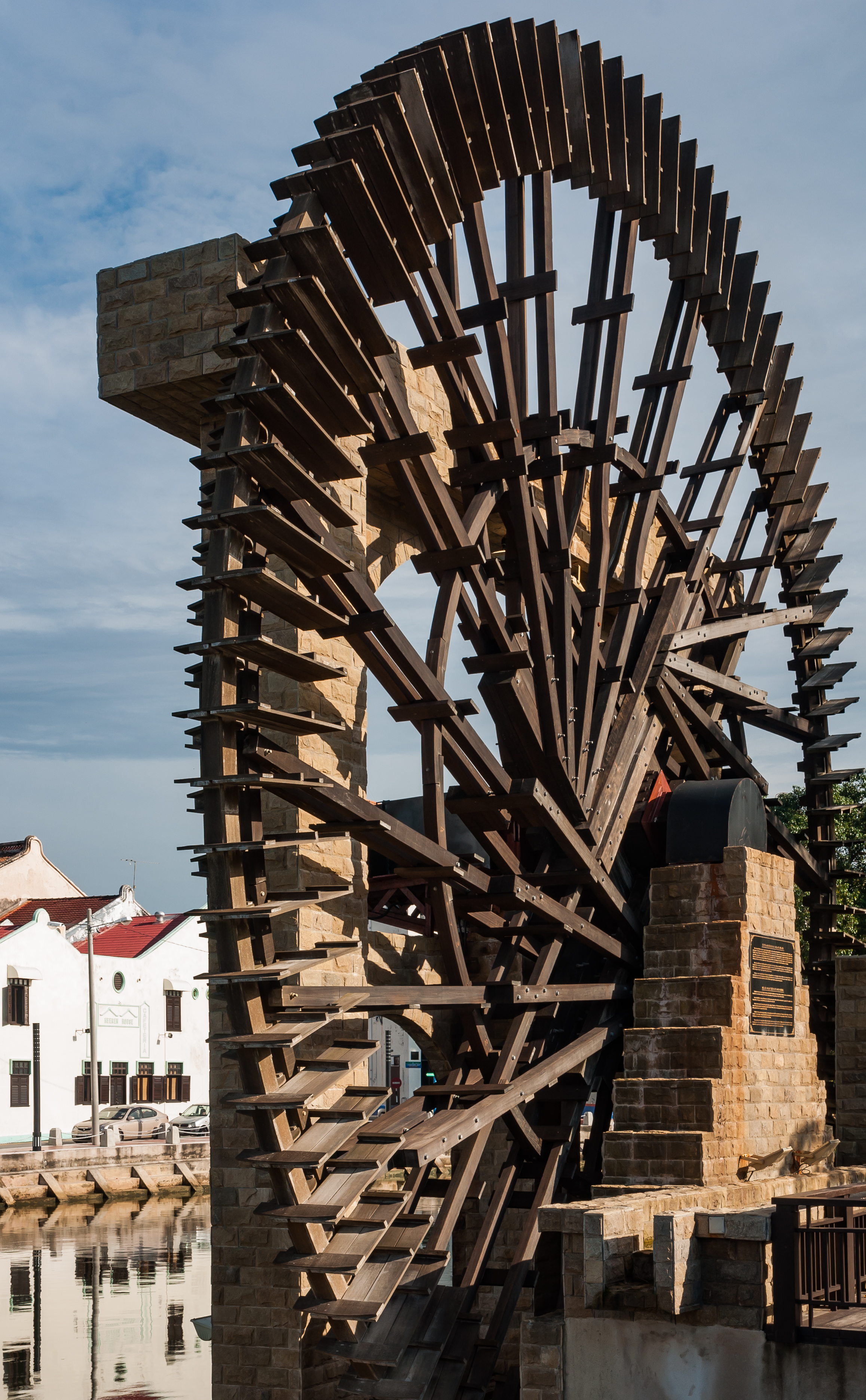 Melaka Malaysia Water-wheel-replica-02