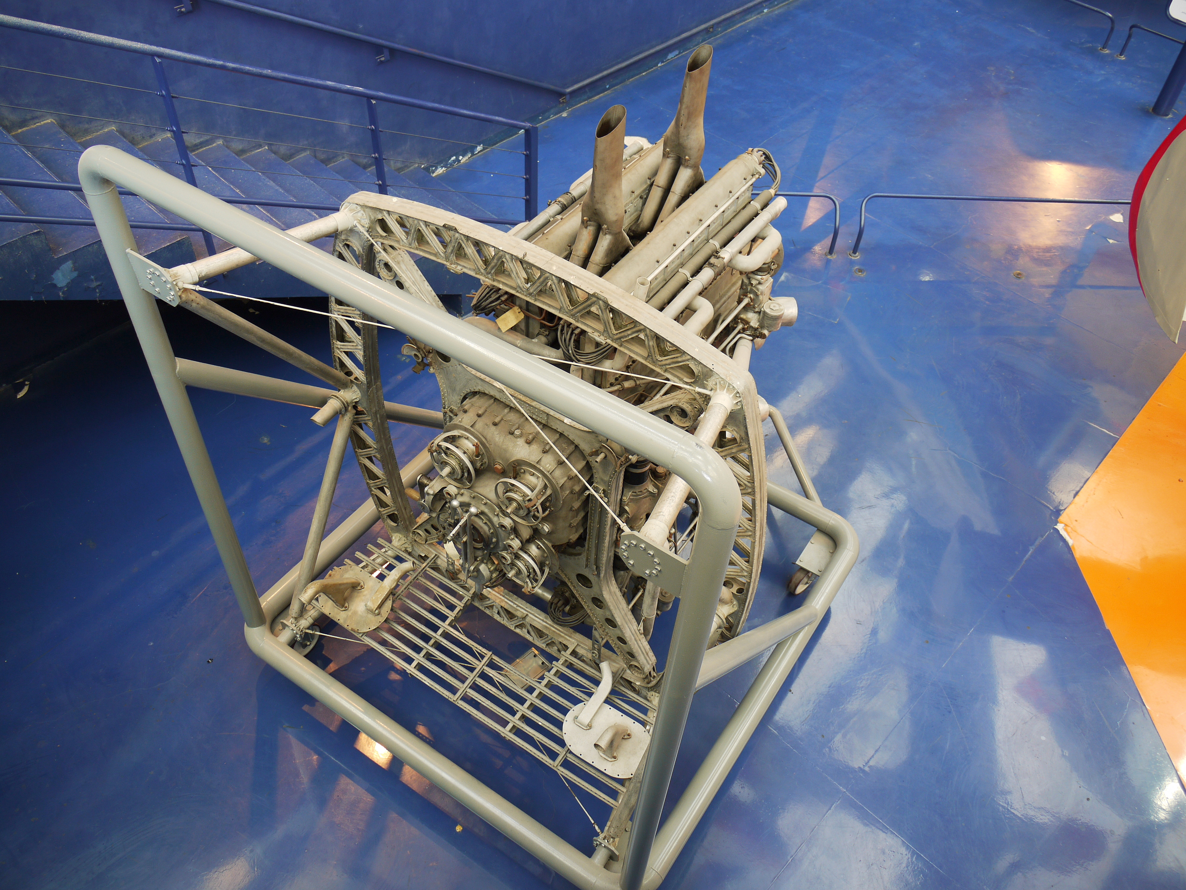 Moteur Breguet Bugatti 32B Musee du Bourget P1010725