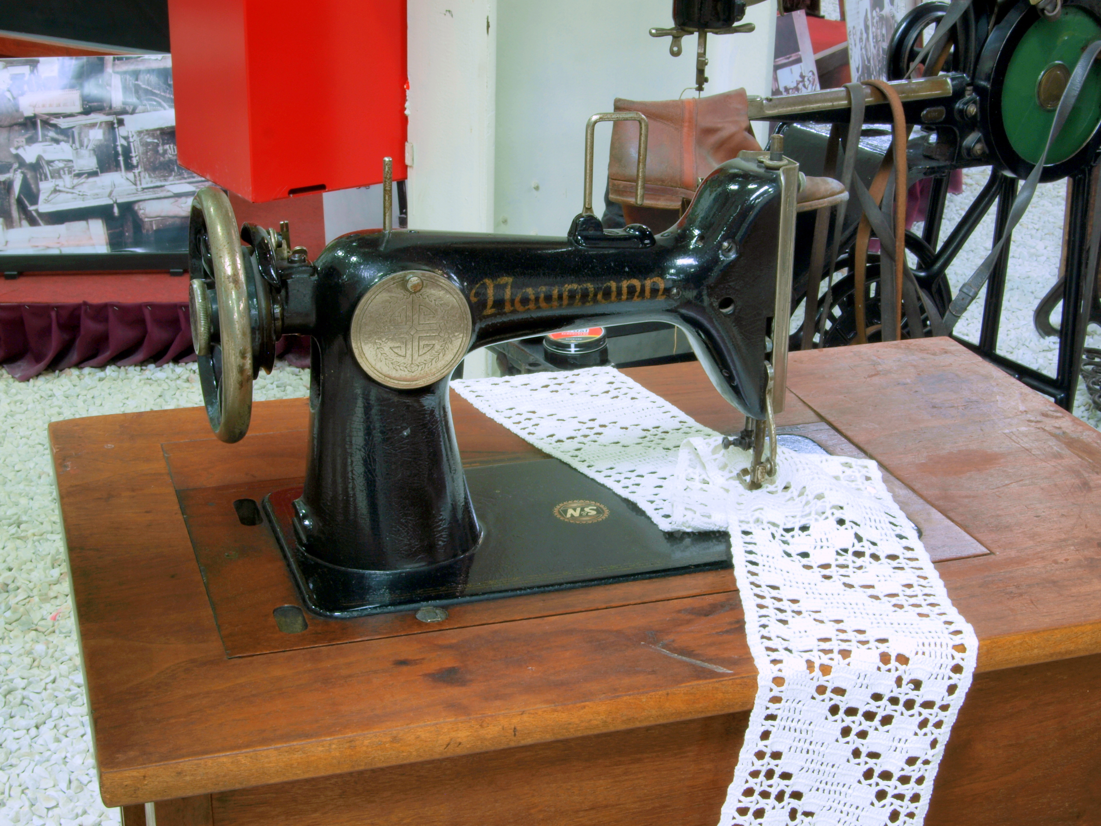 Naumann nähmaschine pic1