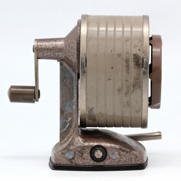 Apsco Vacuhold pencil sharpener 02