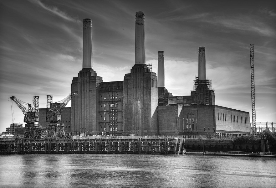 Battersea Power Station, London (7962288232)