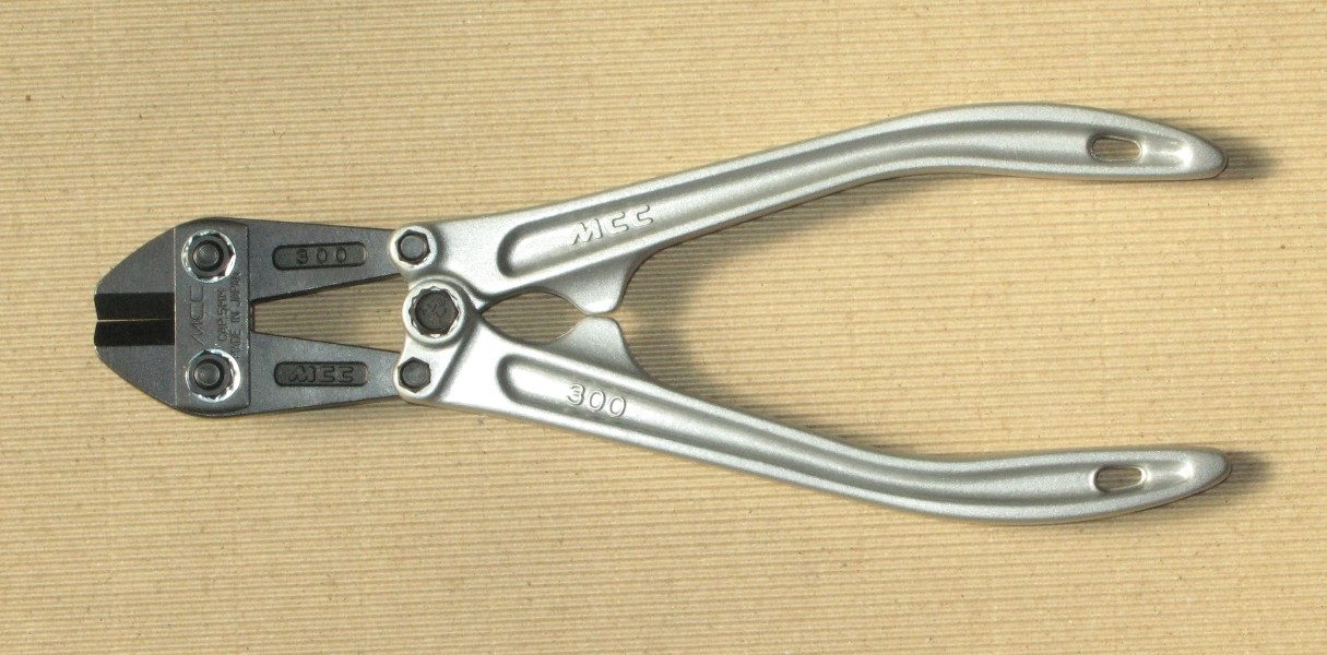 Bolt Cutters with Forged Aluminum Handles