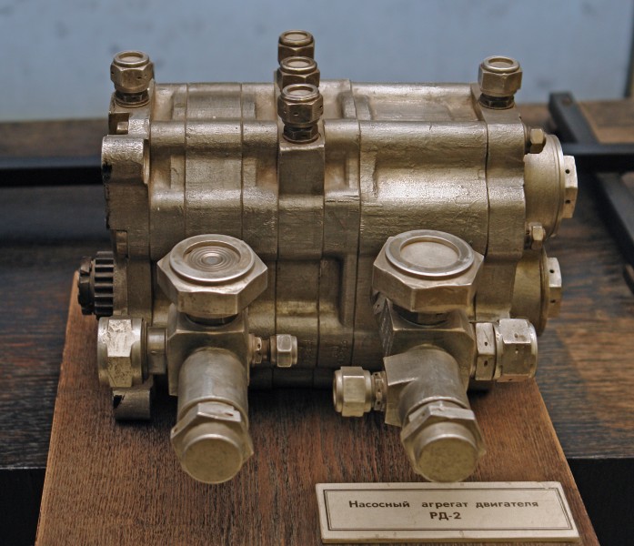 Насосный агрегат двигателя РД-2 (2)