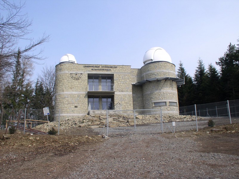 Obserwatorium astronomiczne na Lubomirze (904 m npm)