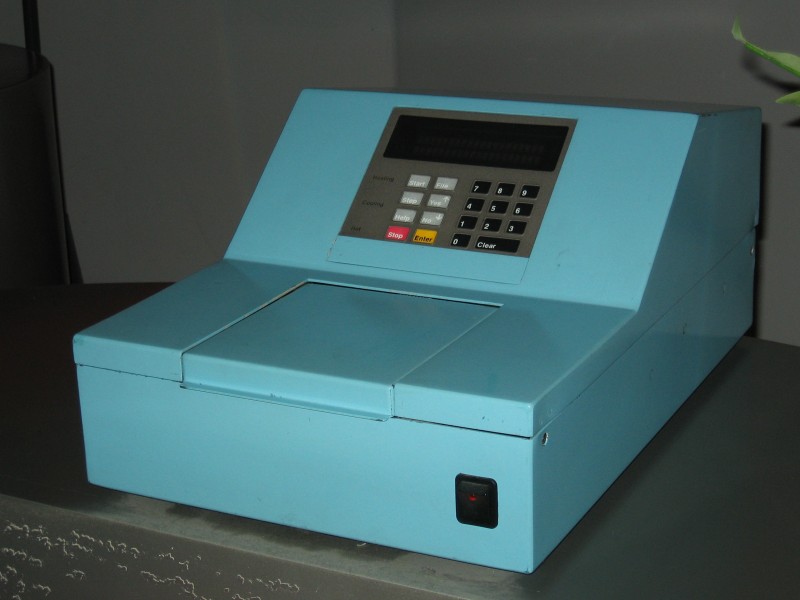 Prototype PCR thermal cycler