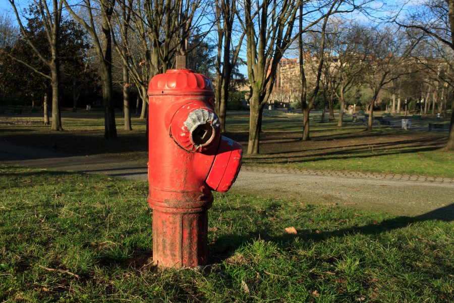 Toulouse - Red fire hydrant