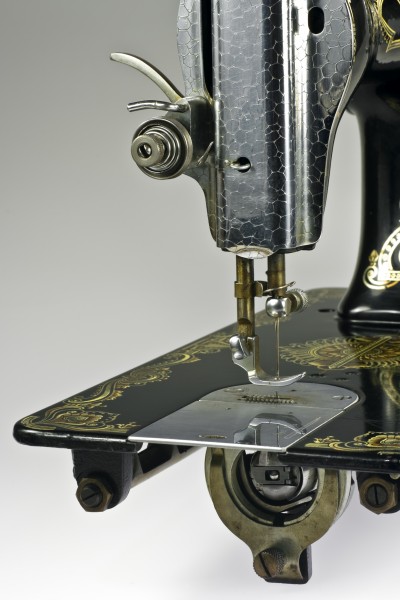 Vesta sewing machine IMGP0666