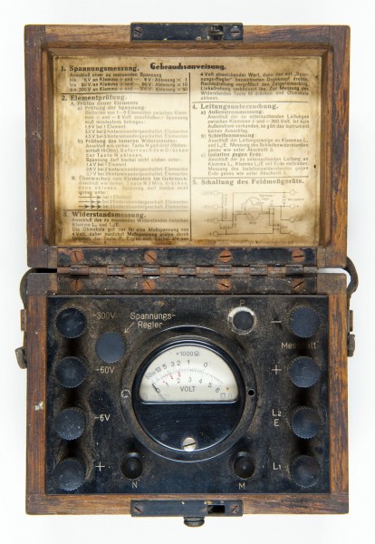 Voltmeter-1940 hg