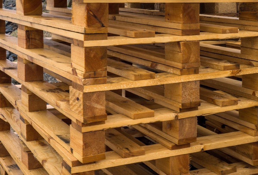Wooden-pallets stacked 8
