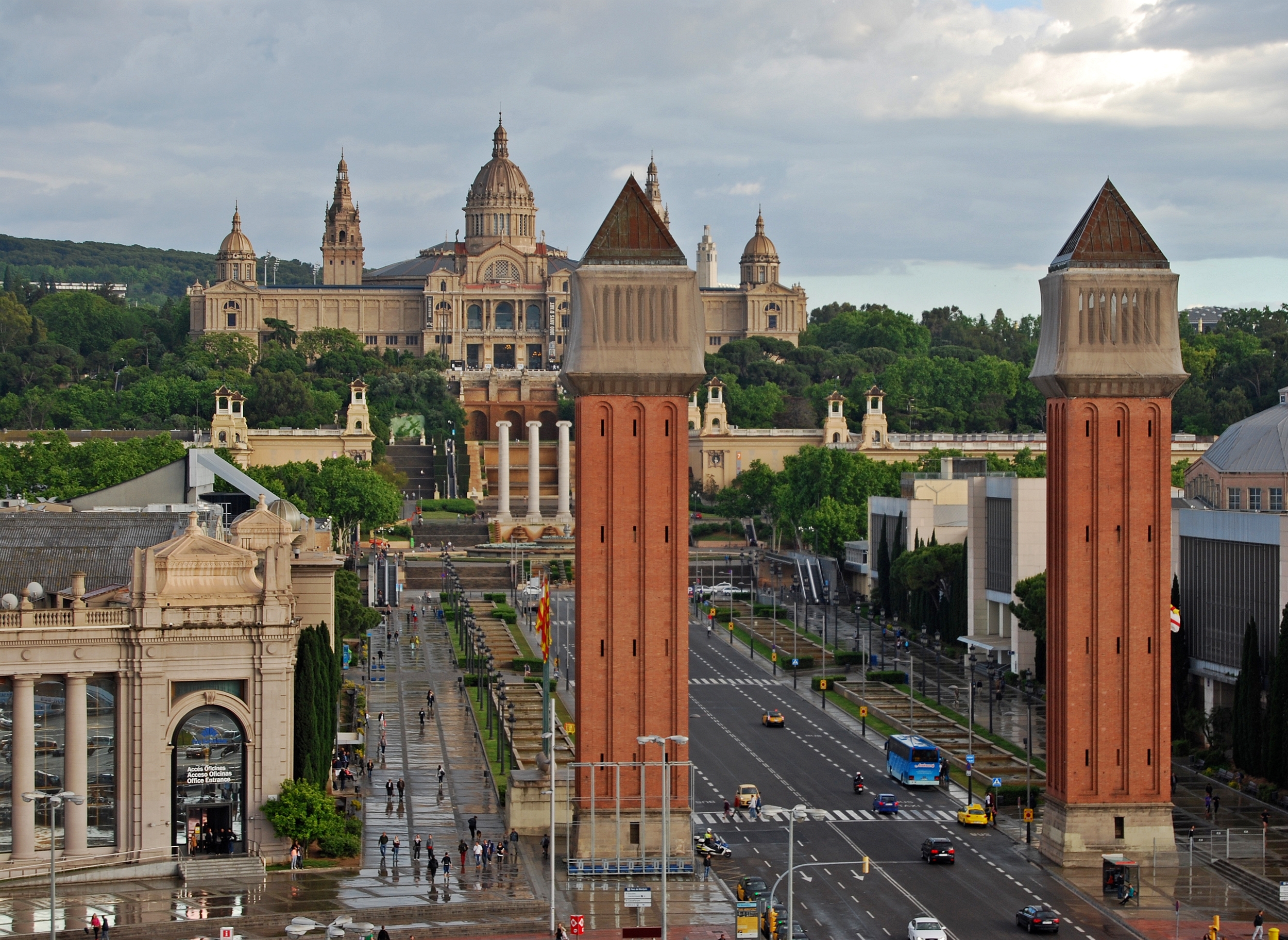 Avinguda de la Reina Maria Cristina Barcelona 2013