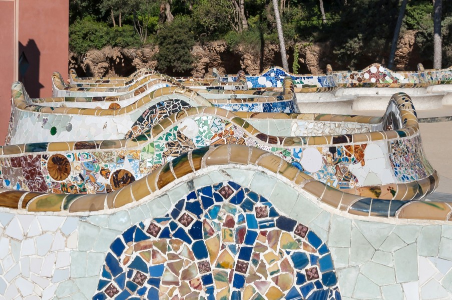 Barcelona parc Güell la placa benches