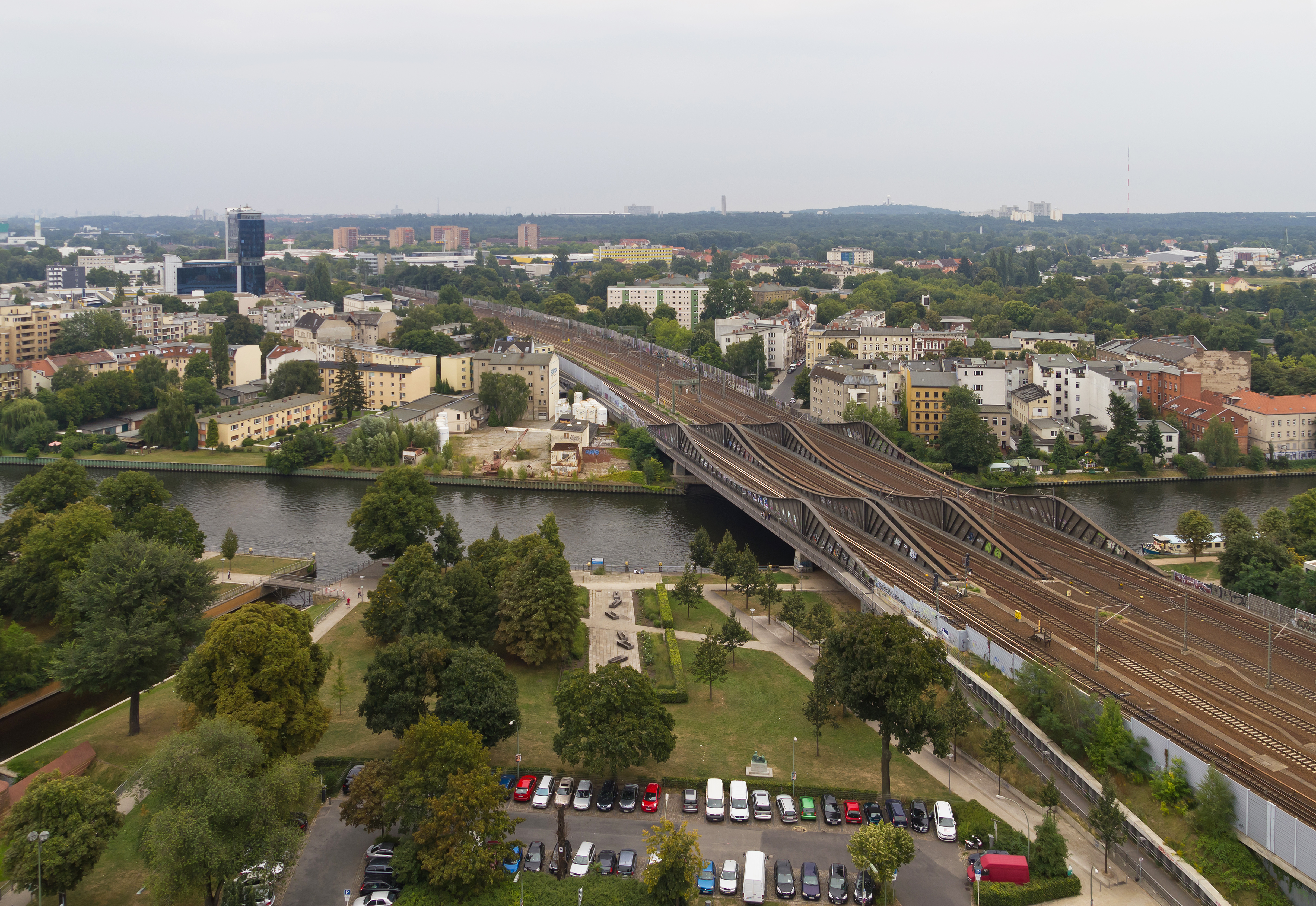2013-08 View from Rathaus Spandau 04