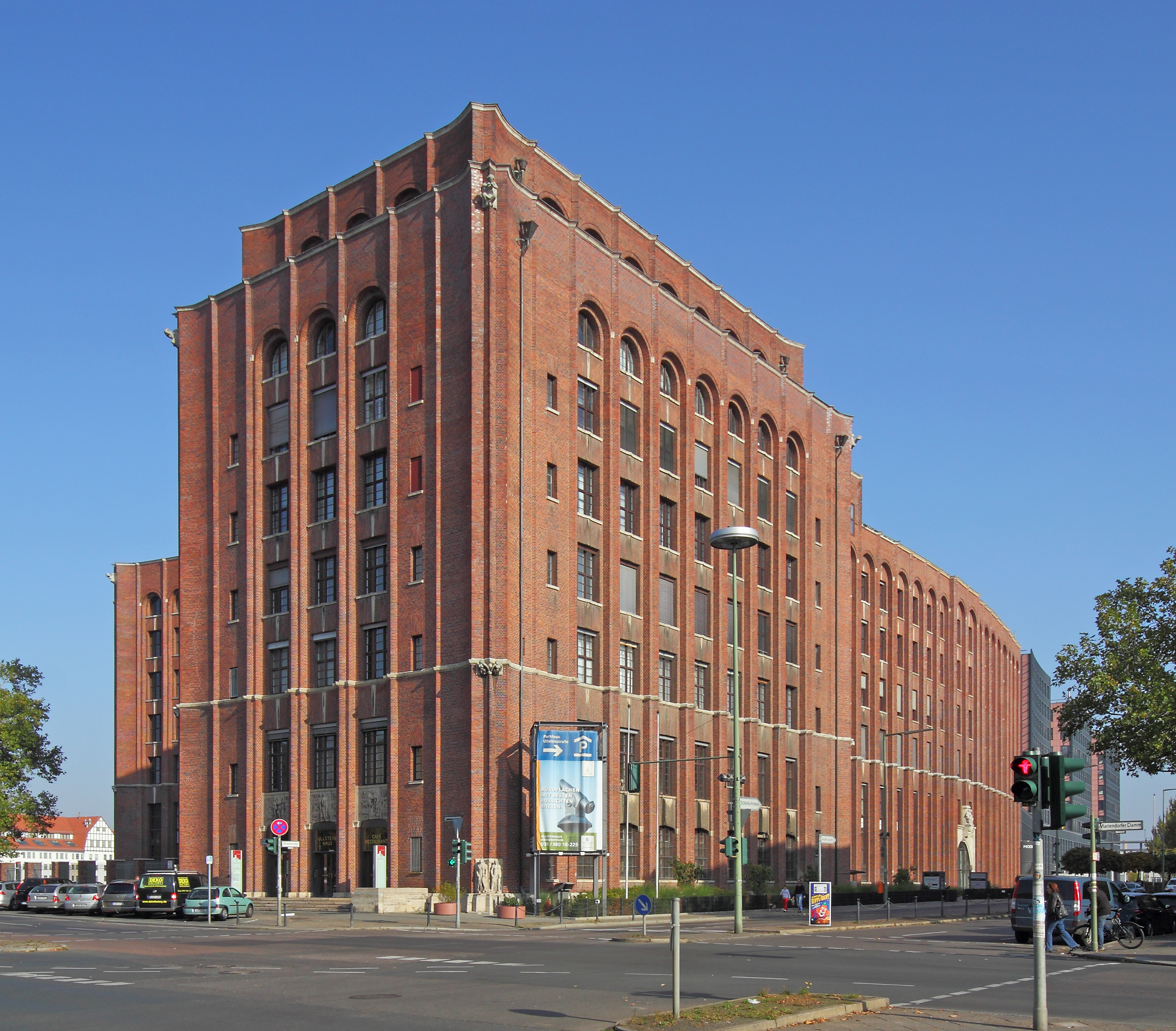 B-Tempelhof 10-2012 - Ullsteinhaus1