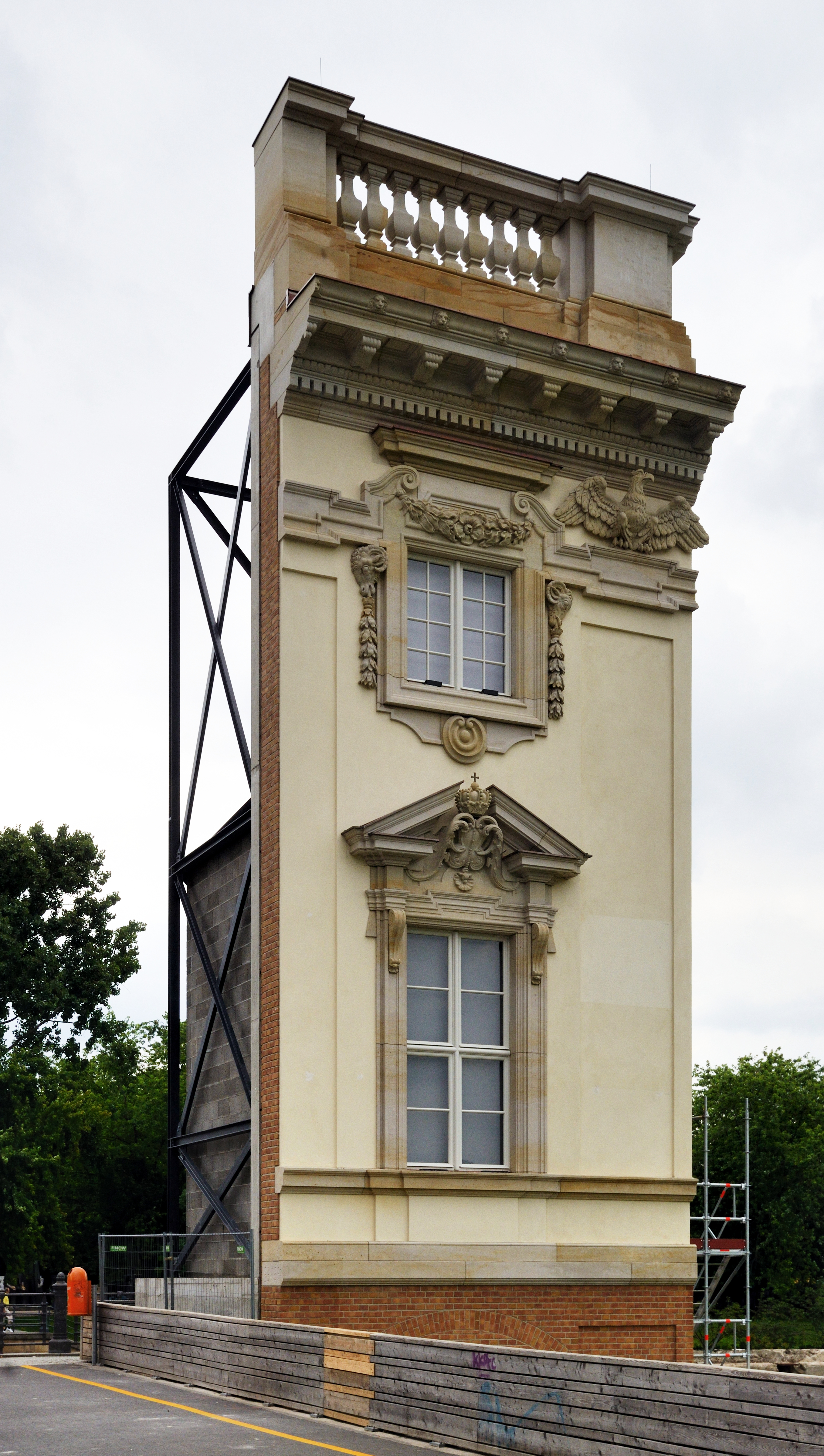 Berlin - Musterfassade des Berliner Stadtschlosses