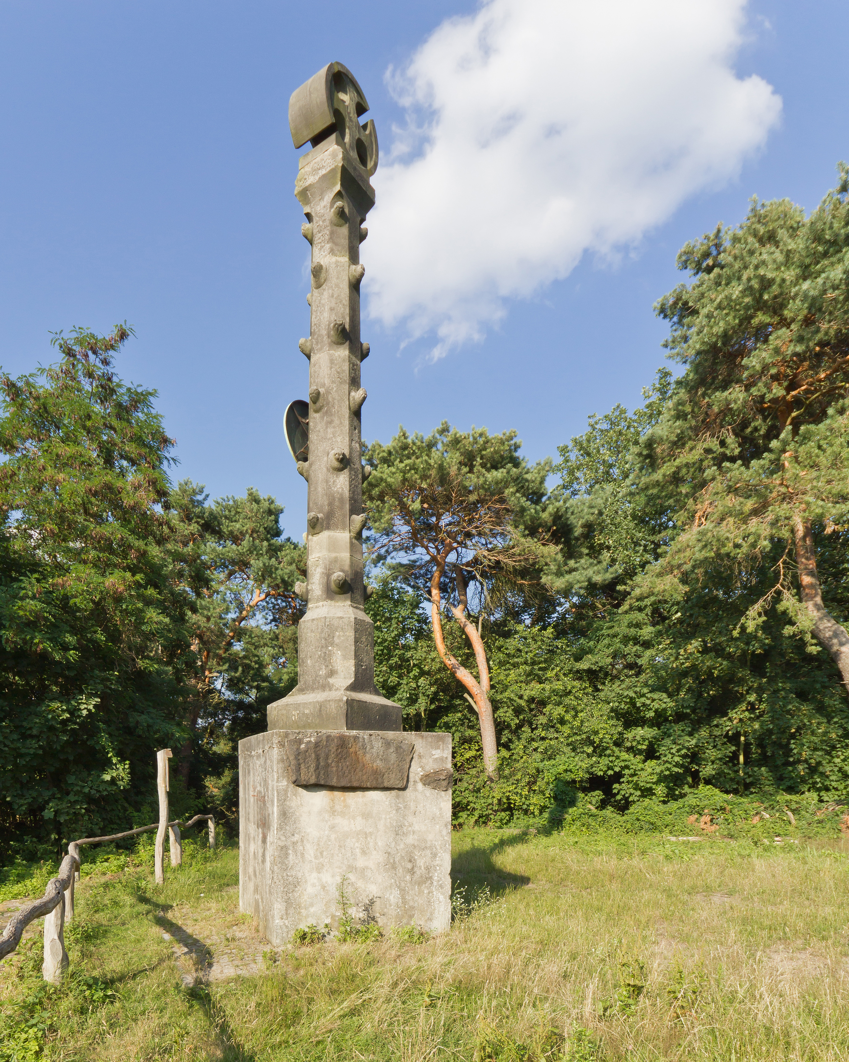 Jaczo Denkmal am Schildhorn 07-2014
