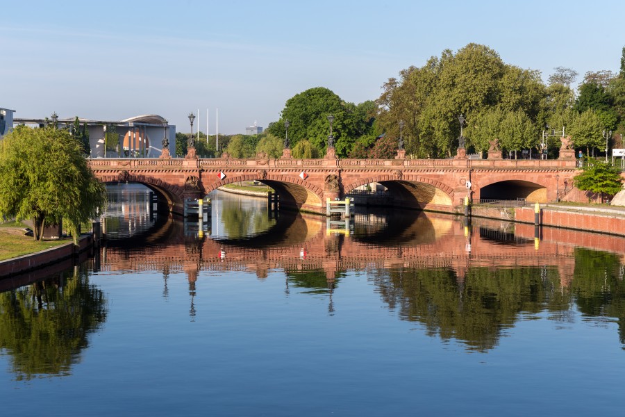 150515 Moltkebrücke Berlin-Mitte