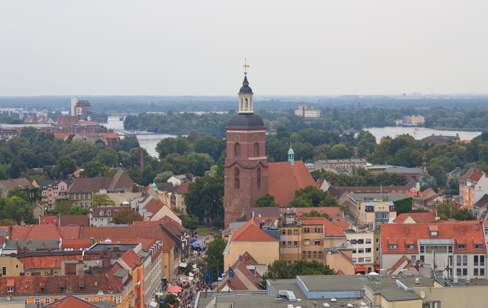 2013-08 View from Rathaus Spandau 01