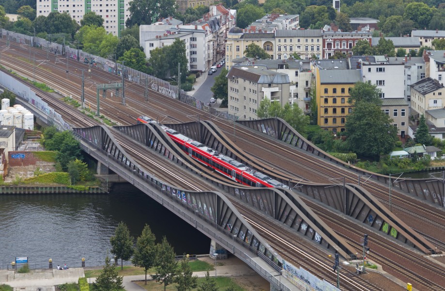 2013-08 View from Rathaus Spandau 07