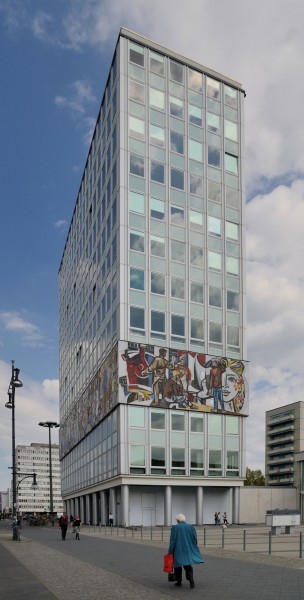 Berlin - Haus des Lehrers1
