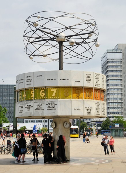 Berlin - Weltzeituhr2