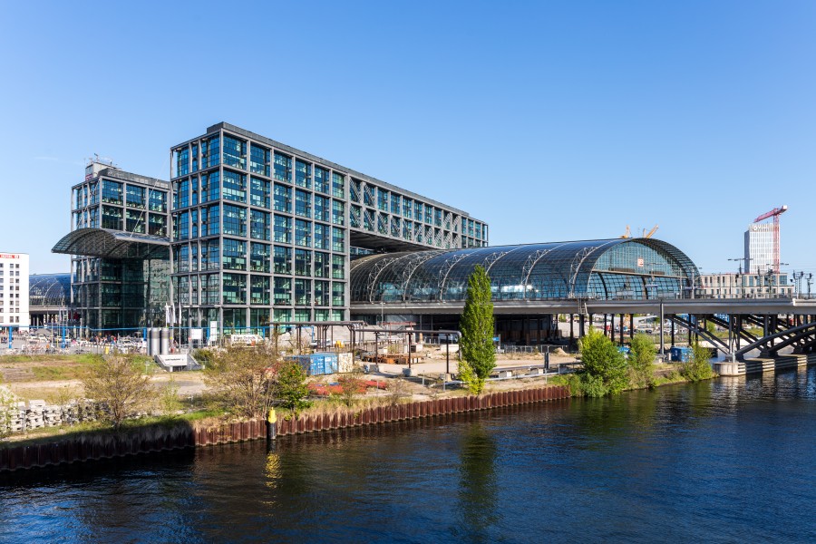 Berlin Hauptbahnhof, 160505, ako