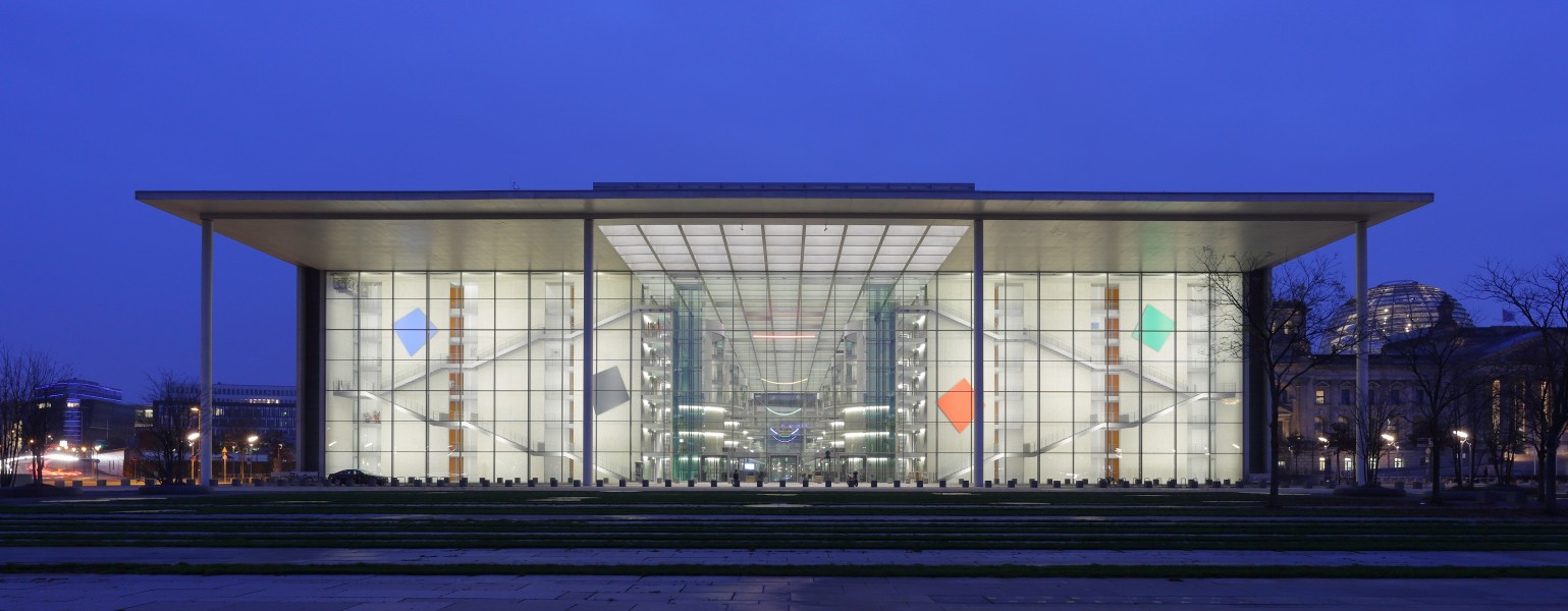 Paul-Löbe-Haus at Night