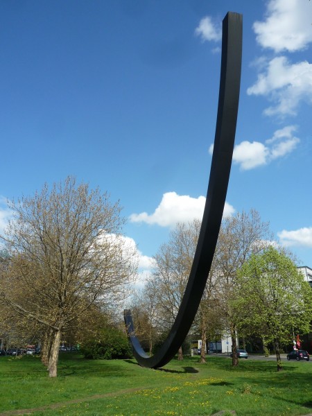 Venet, Arc de 124,5°, Berlin