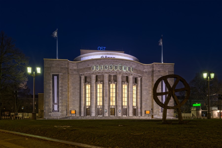 Volksbühne, Berlin-Mitte, 170122, ako