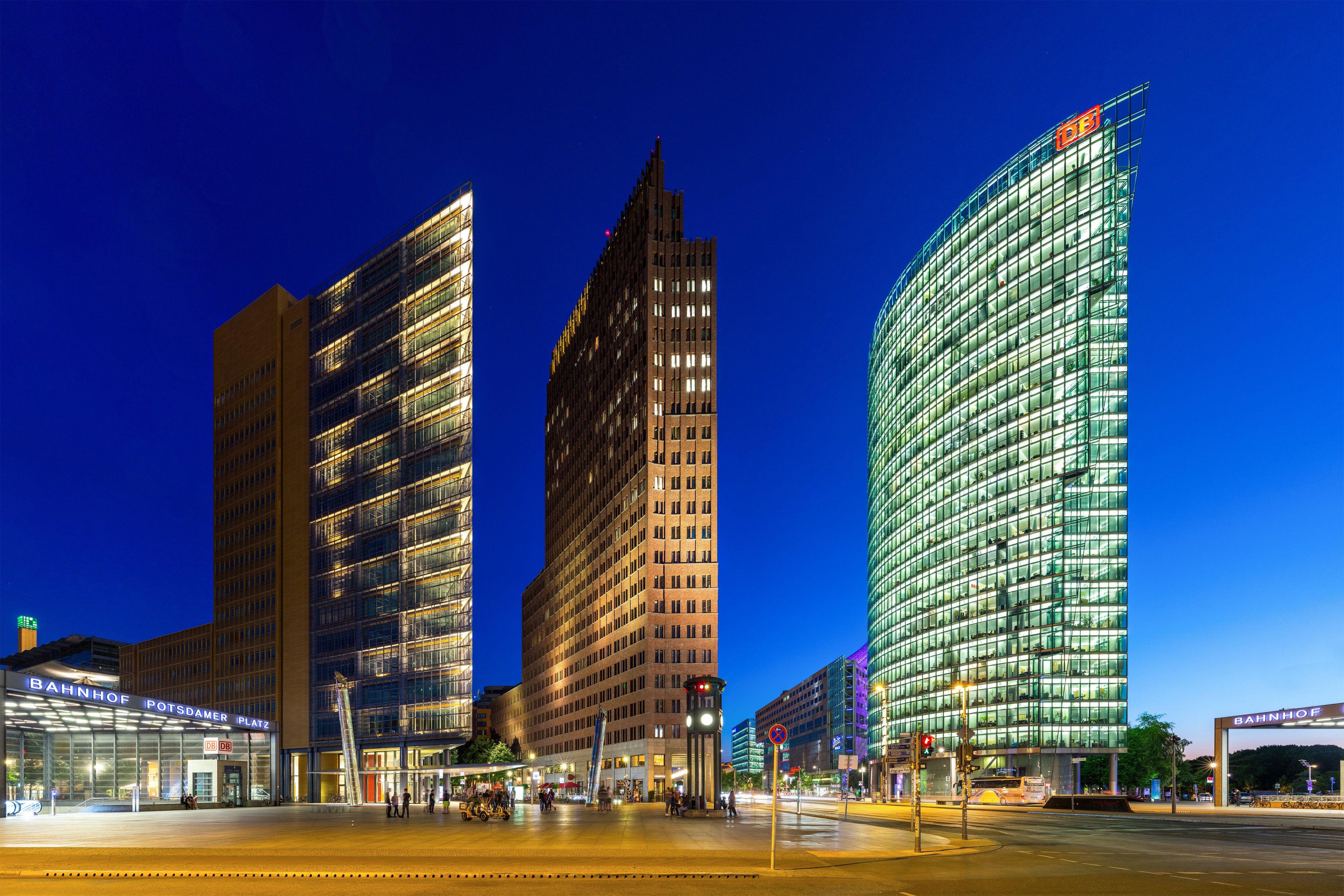 Hochhäuser am Potsdamer Platz, Berlin, 160606, ako