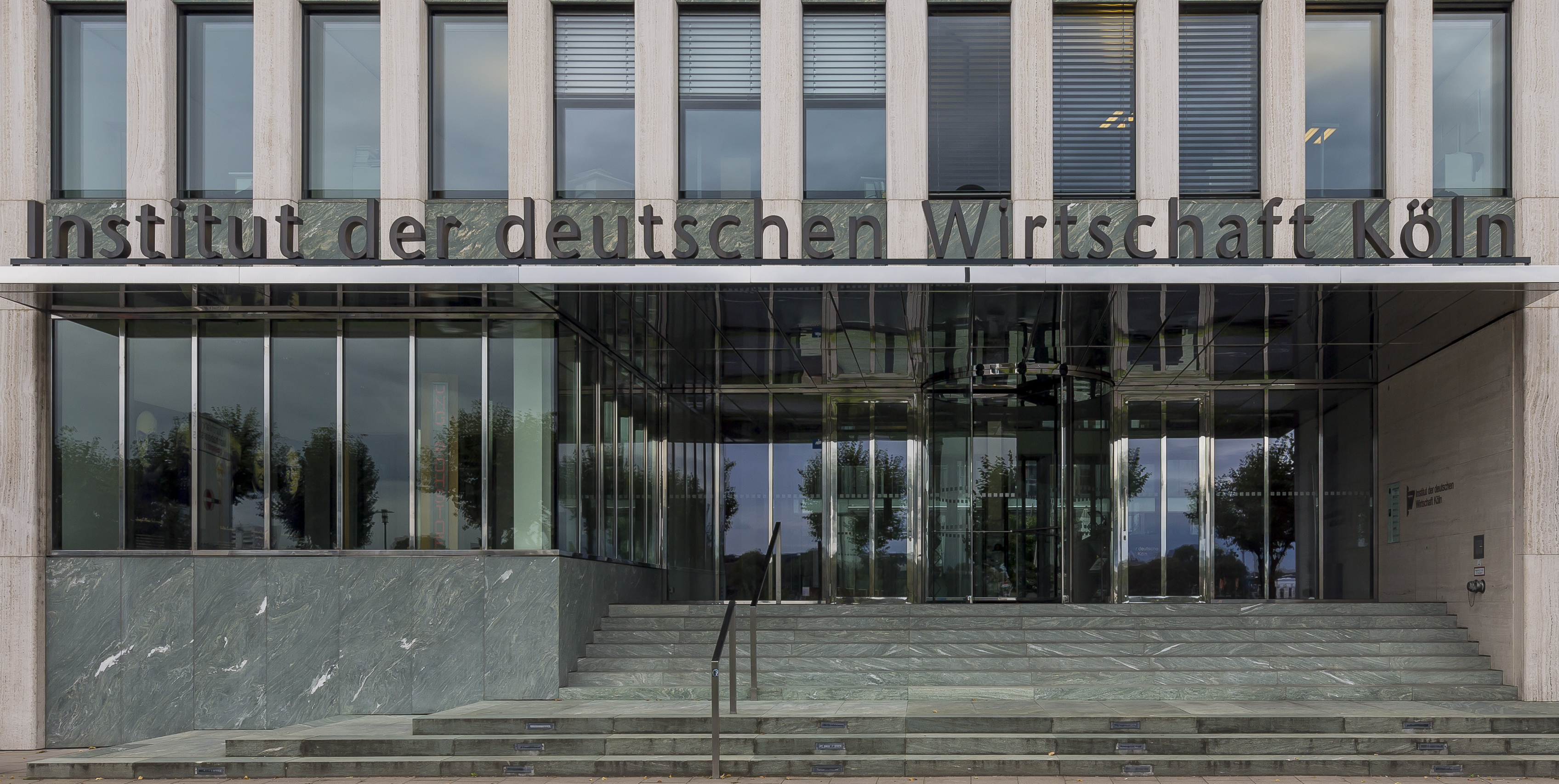 Cologne Germany Institut-der-Deutschen-Wirtschaft-02