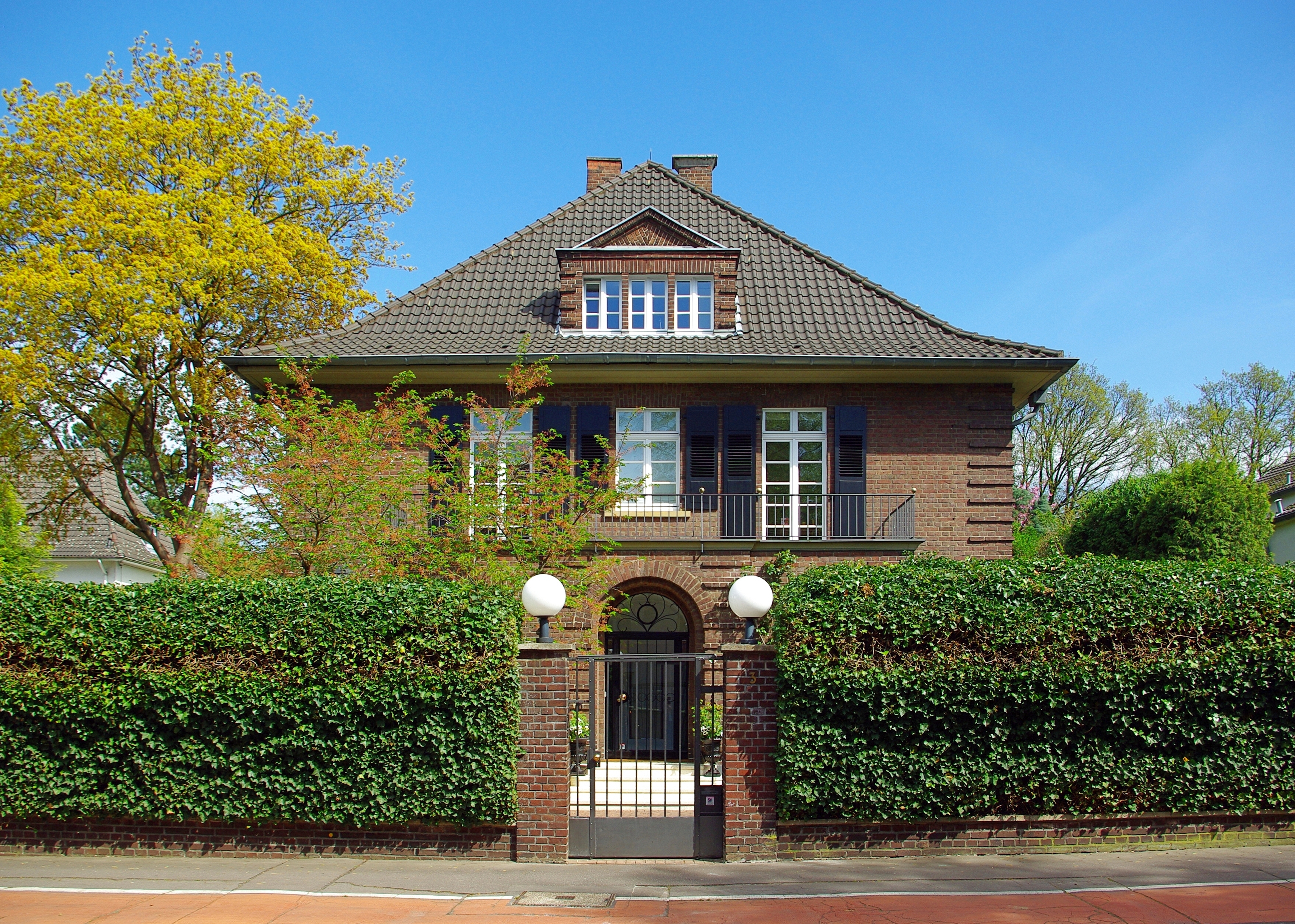 Köln-Marienburg Goethestraße 3