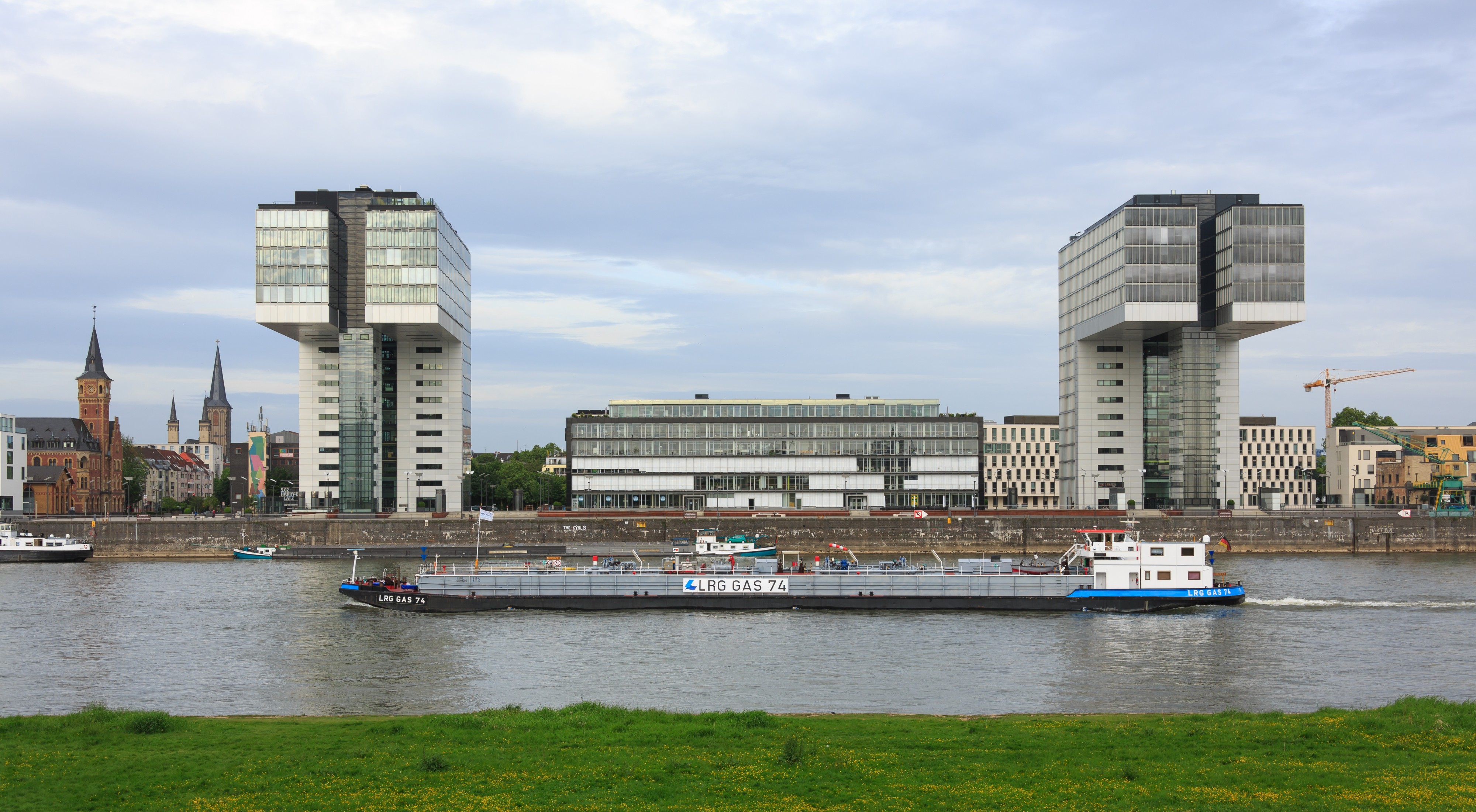 Cologne Germany Ship-LRG-Gas-75-01