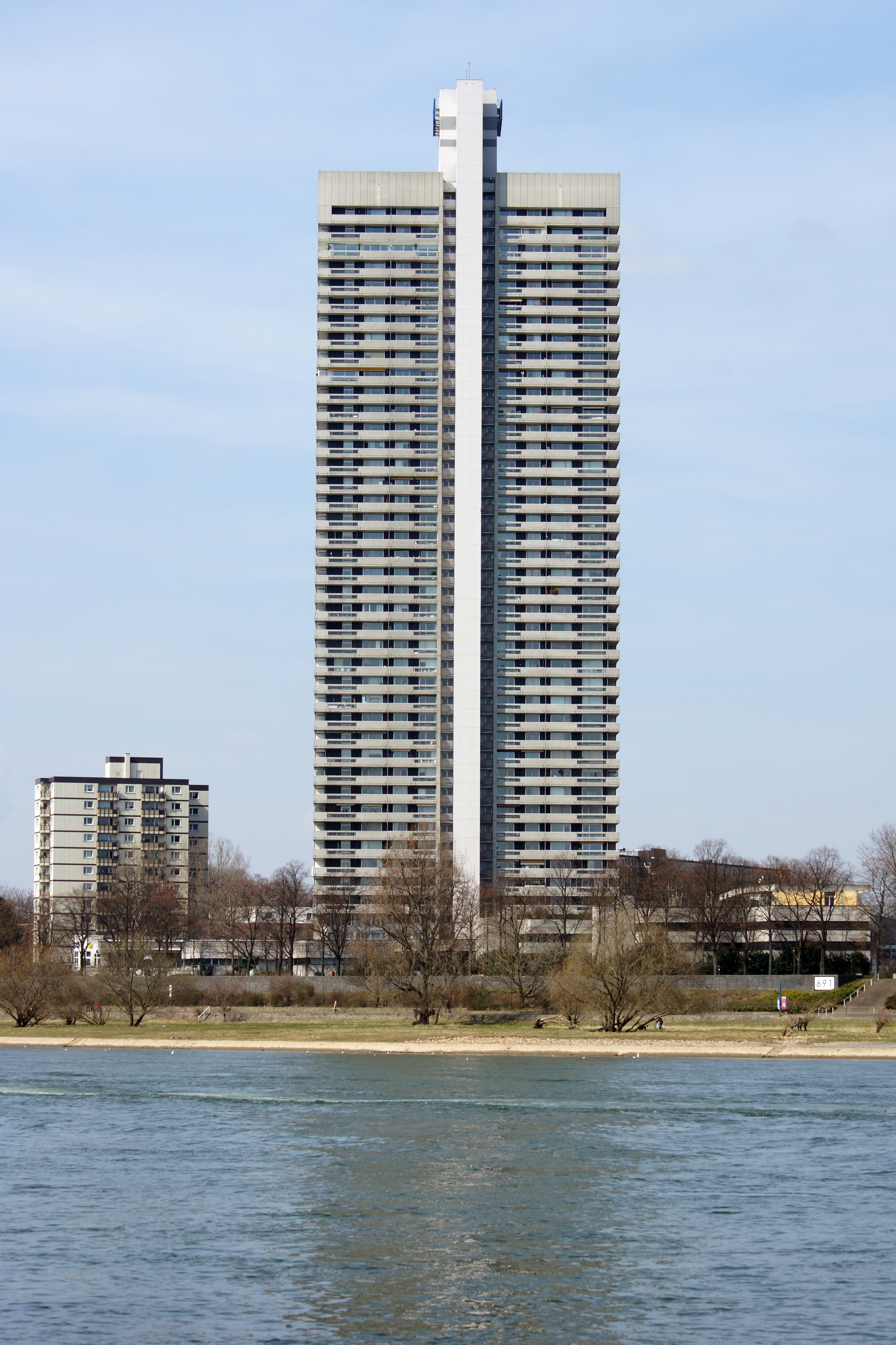Colonia-Haus 2013-04-01-003