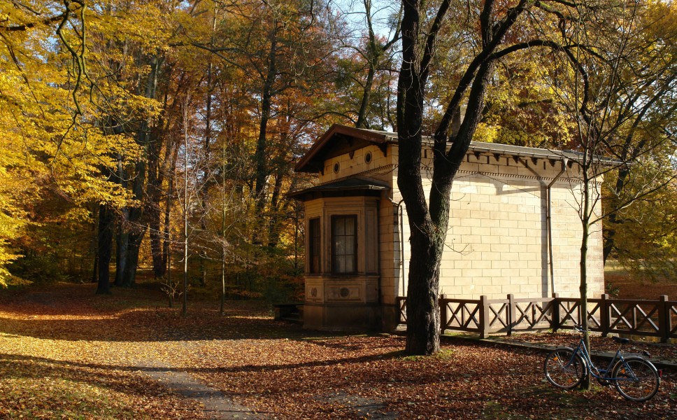 Dresden-Albrechtsberg-Badehaus-Herbst
