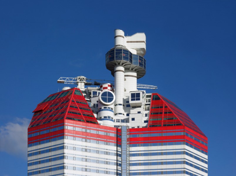 The top of Skanska high-rise at Lilla Bommen