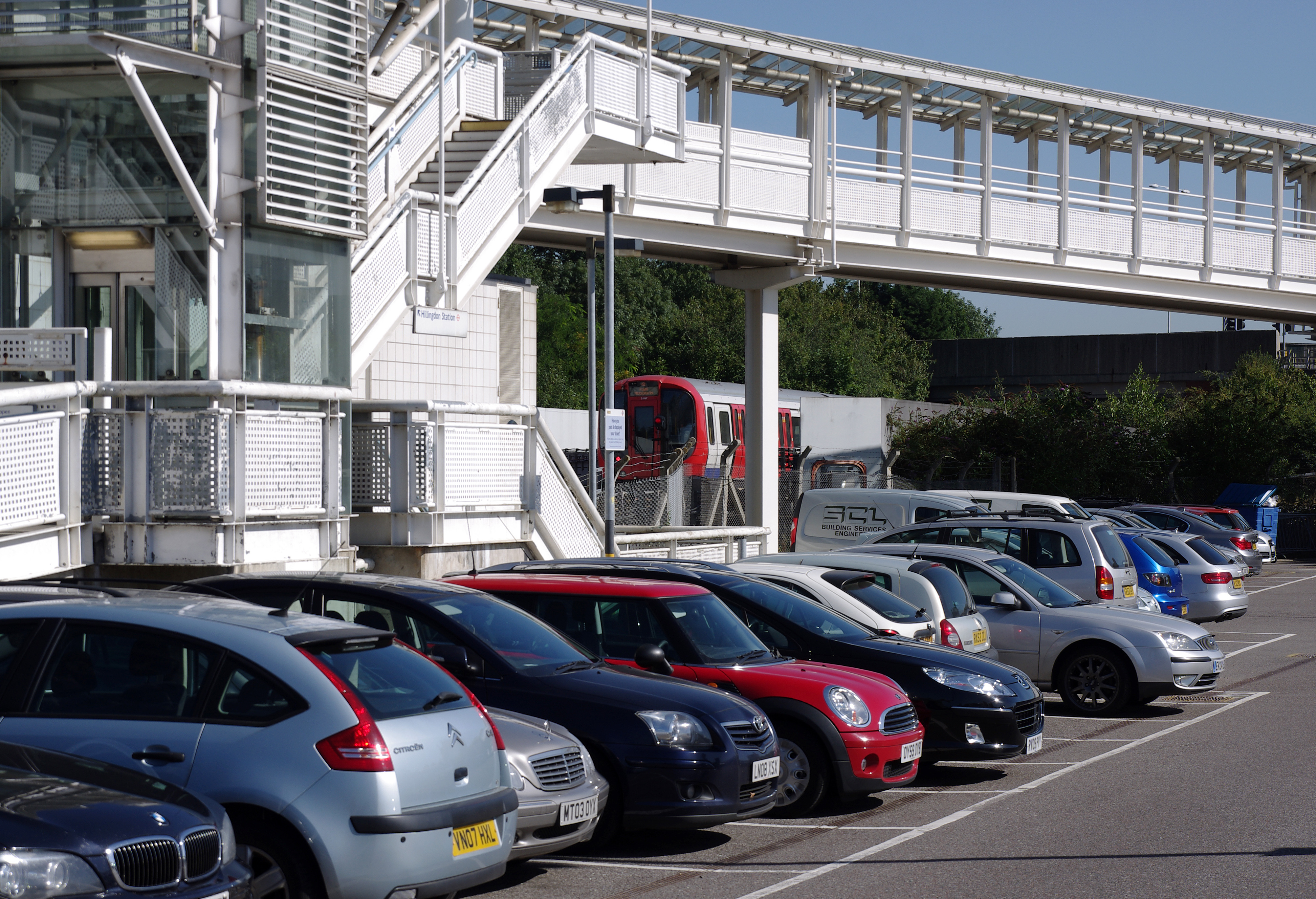 Hillingdon tube station MMB 05 S-Stock