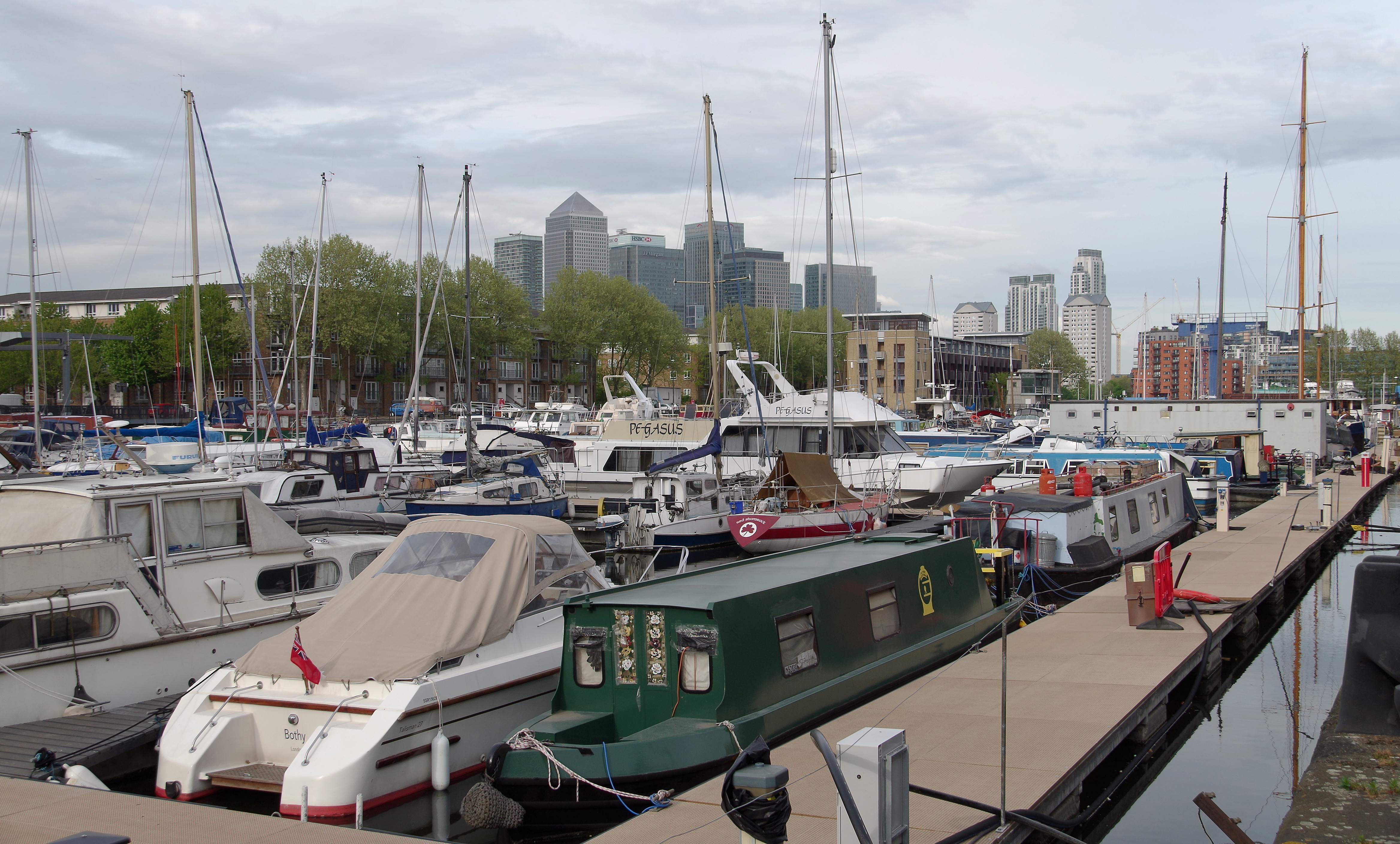 London MMB »0P1 South Dock