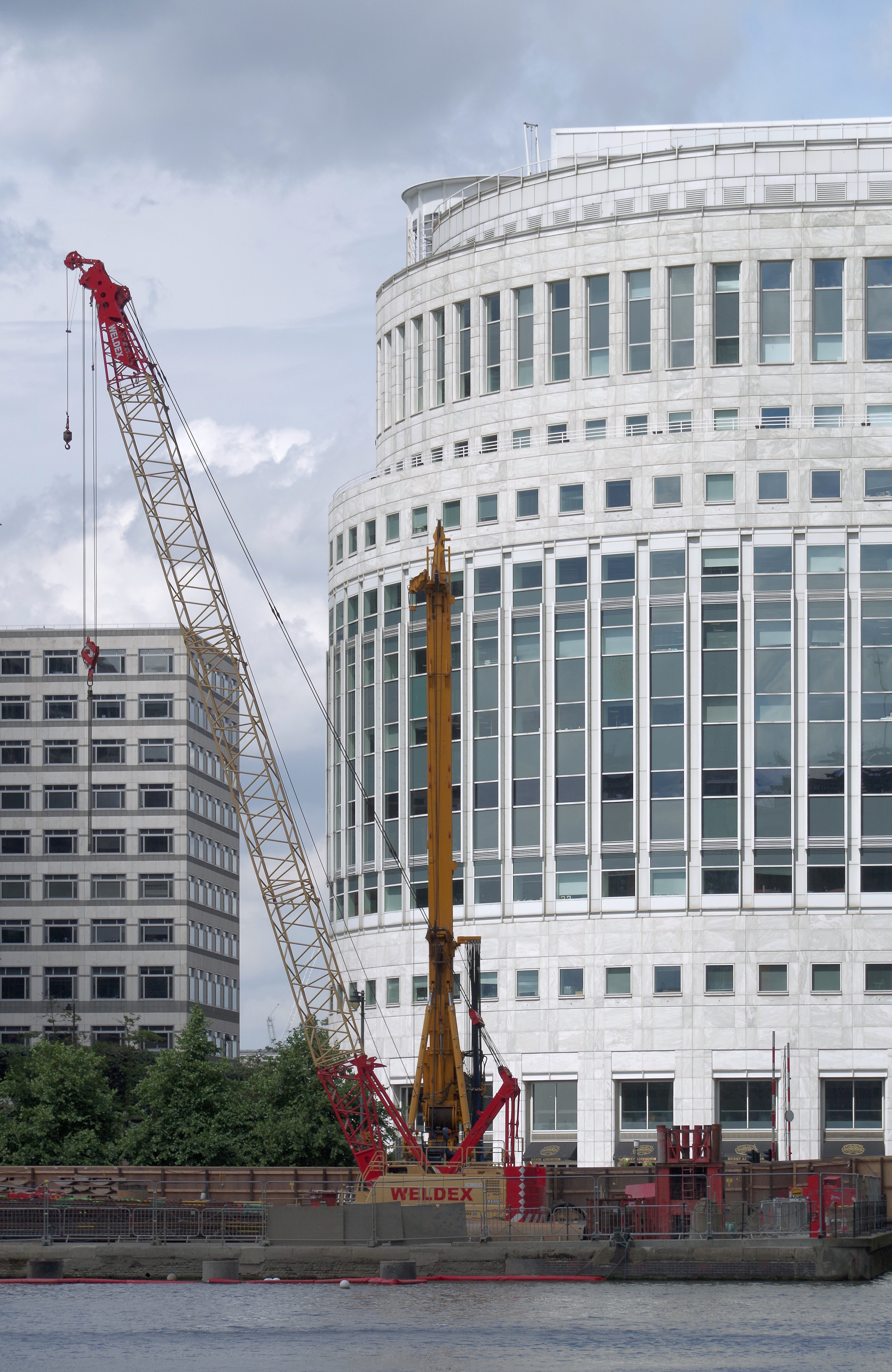 London MMB »195 Heron Quays